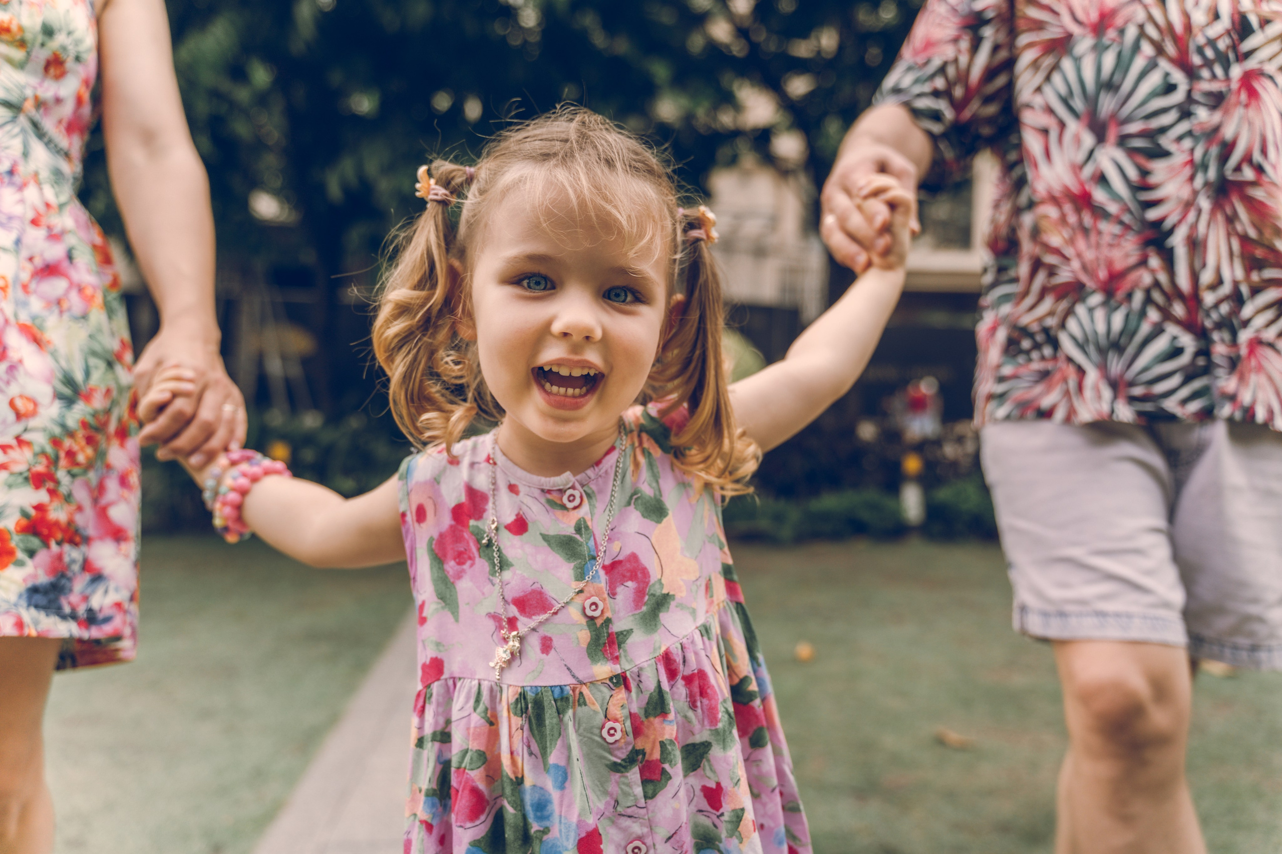 Family Photography in Hoi An | Natural & Candid Moments. Photographer in Hoi An — Veronika Guzenko. Natural photoshoots for couples, families and solo travelers. Book your shoot today