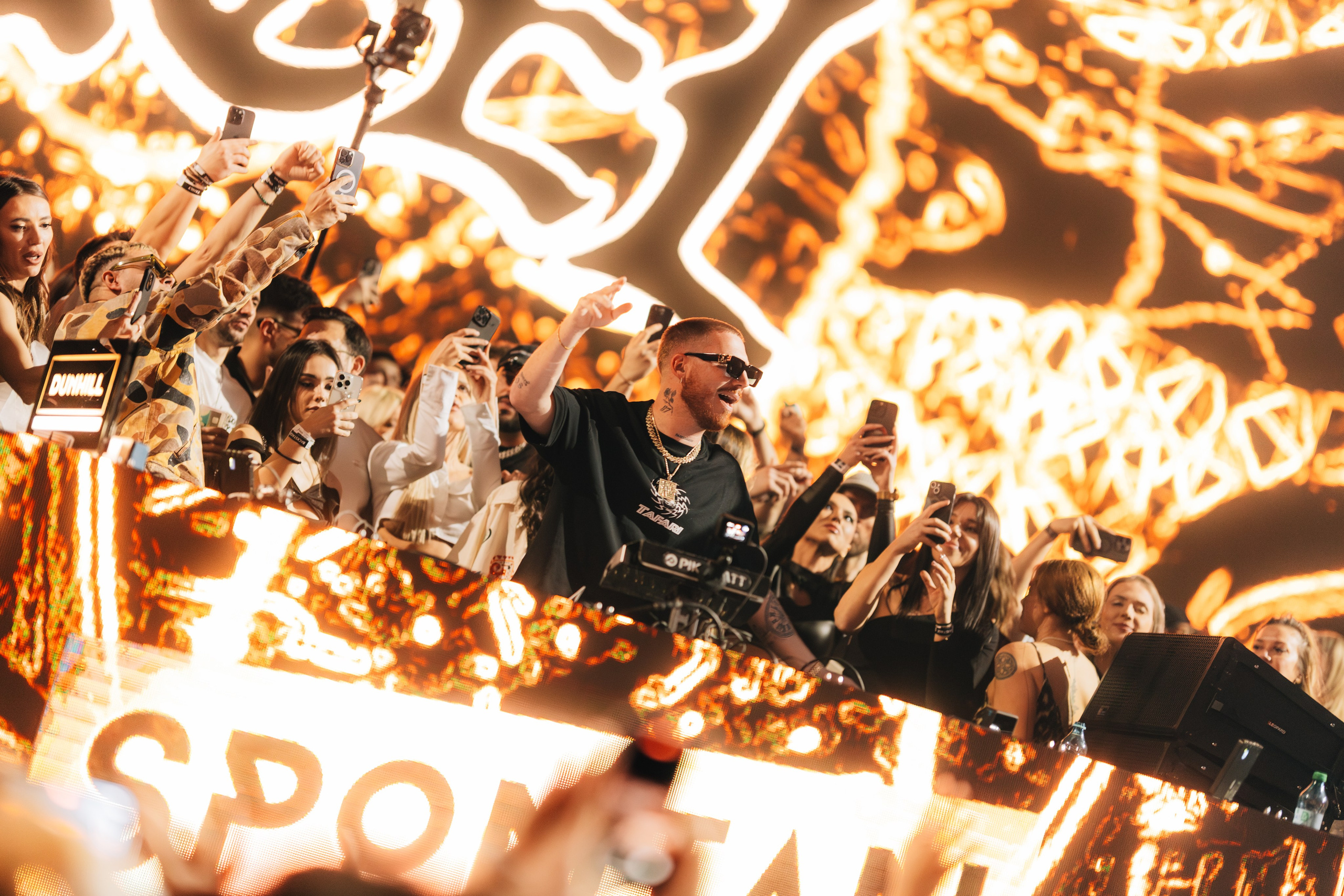 Cluburi & Party-uri - Foto