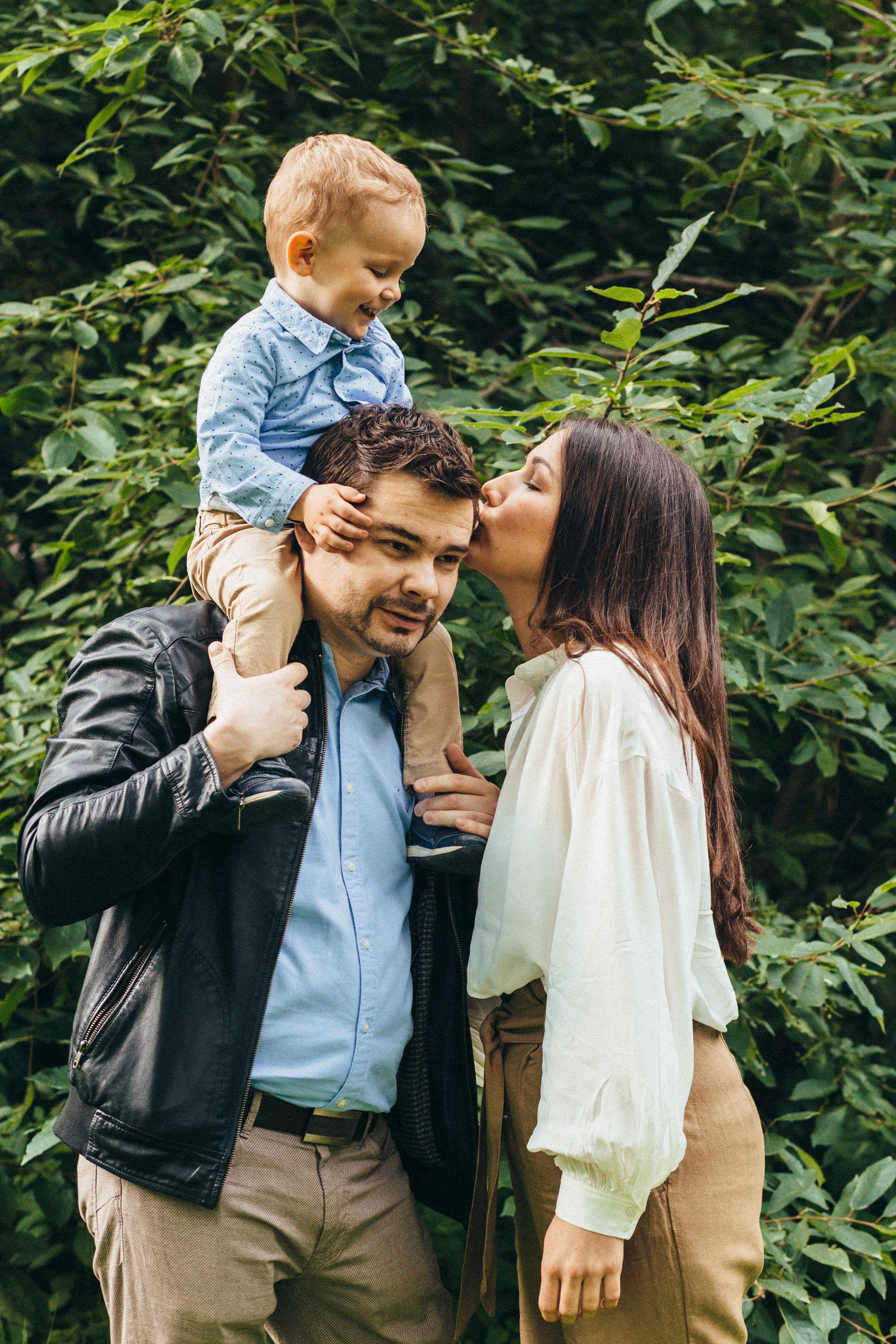 Family afternoon in the park. Irina Krokhaleva. Family & couple photographer in Yekaterinburg, Russia
