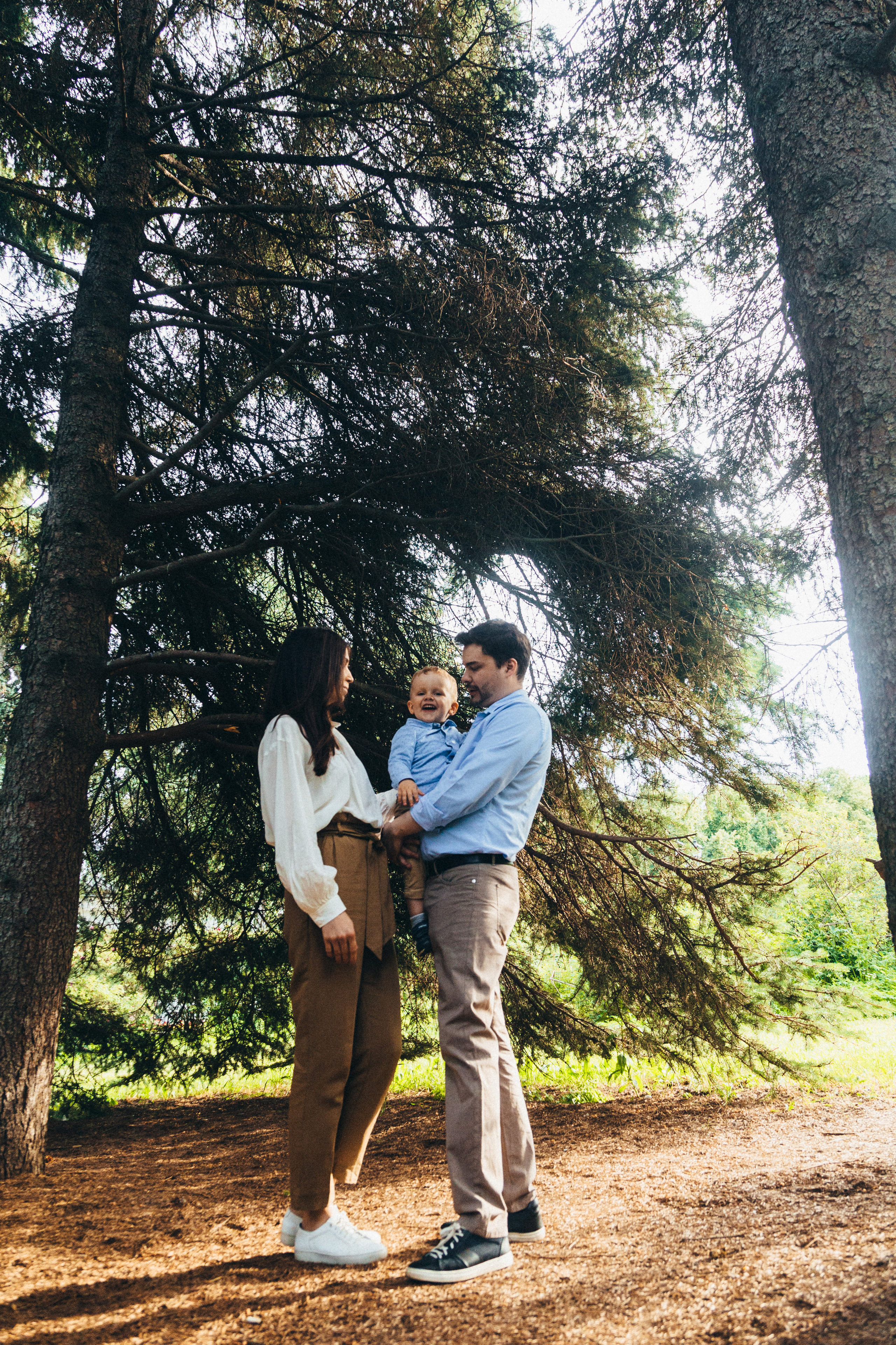 Family afternoon in the park. Irina Krokhaleva. Family & couple photographer in Yekaterinburg, Russia