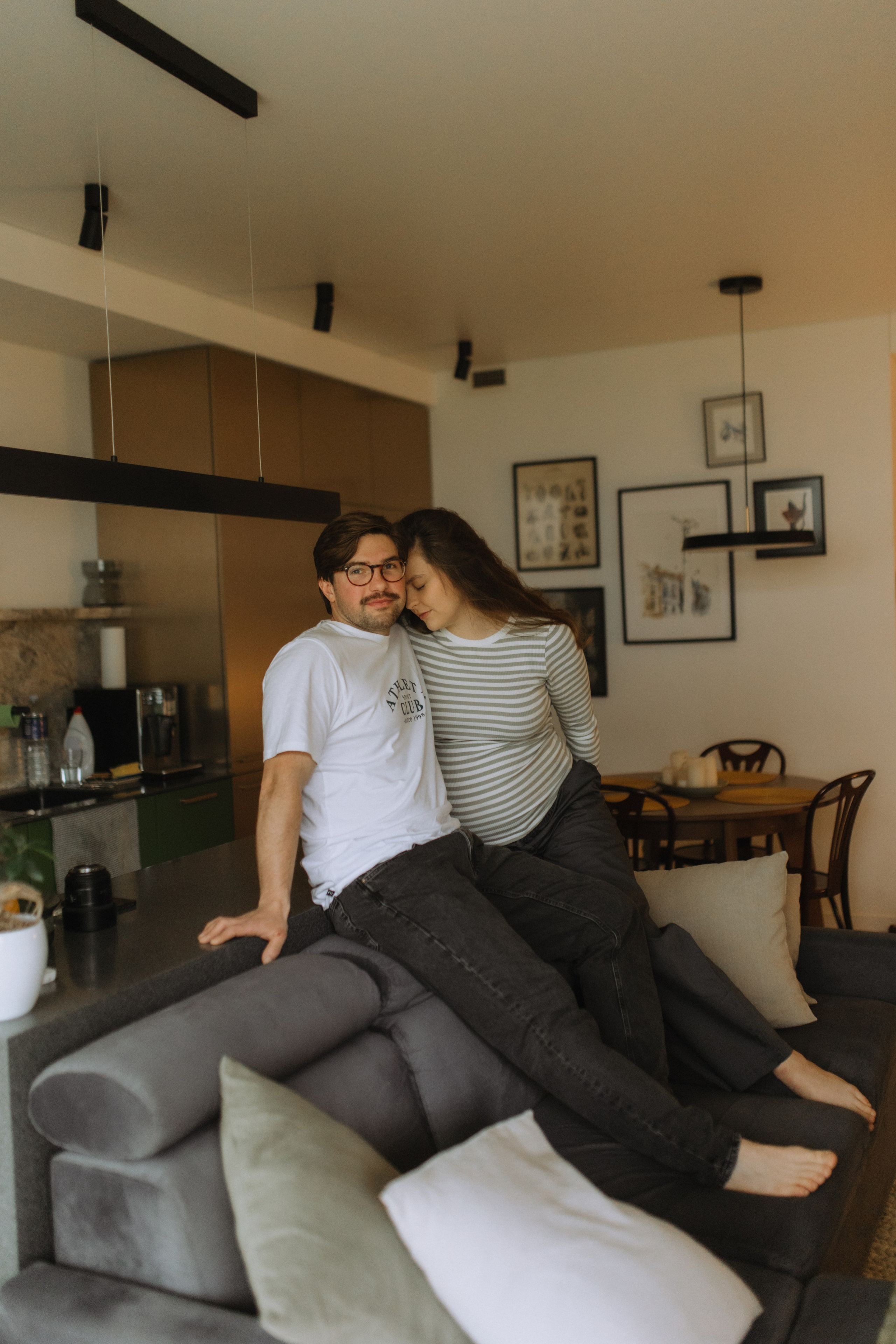 Nedos ir Tomo laukimas | NAMAI. Vestuvių ir šeimų fotografė Lena Bondarenko / belove photo