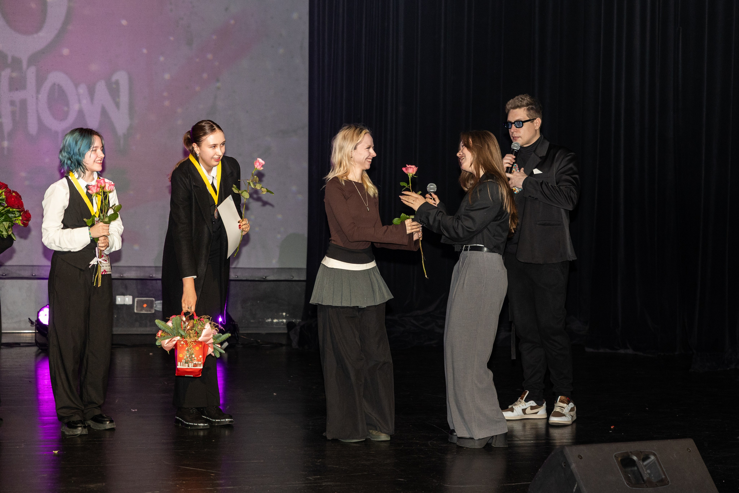 LEO DANCE SHOW WINTER 2025. Семейный и детский фотограф в Варшаве Мила Бобровская