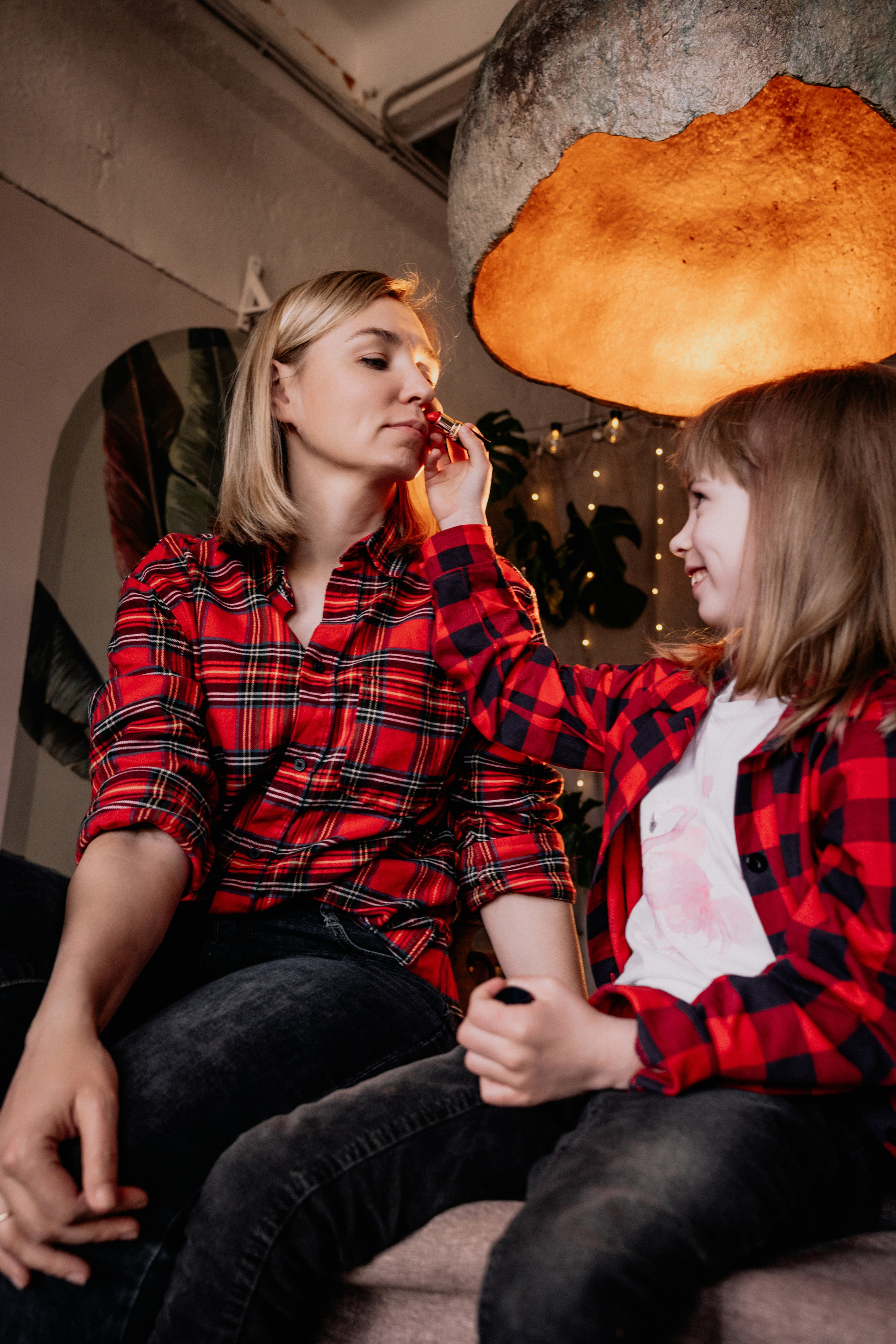 Studio Family Photography with Greenery – Fresh & Elegant. Alisa Tant — Family and newborn photographer Bucks County, Montgomery county, Philadelphia, NJ