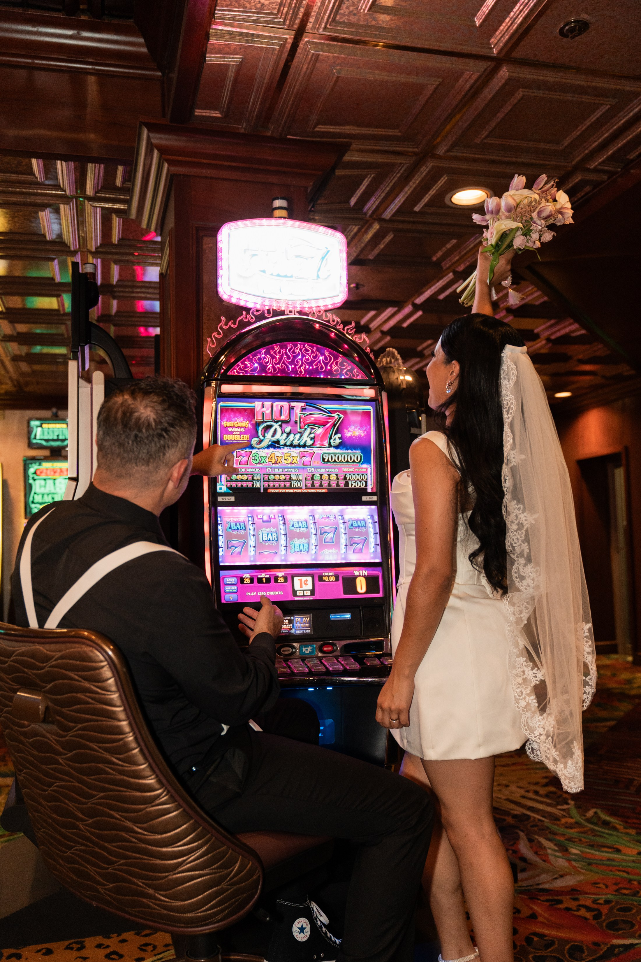Stephanie&Ryan. Wedding & elopement photographer Viktoriya Kravtsov. Las Vegas
