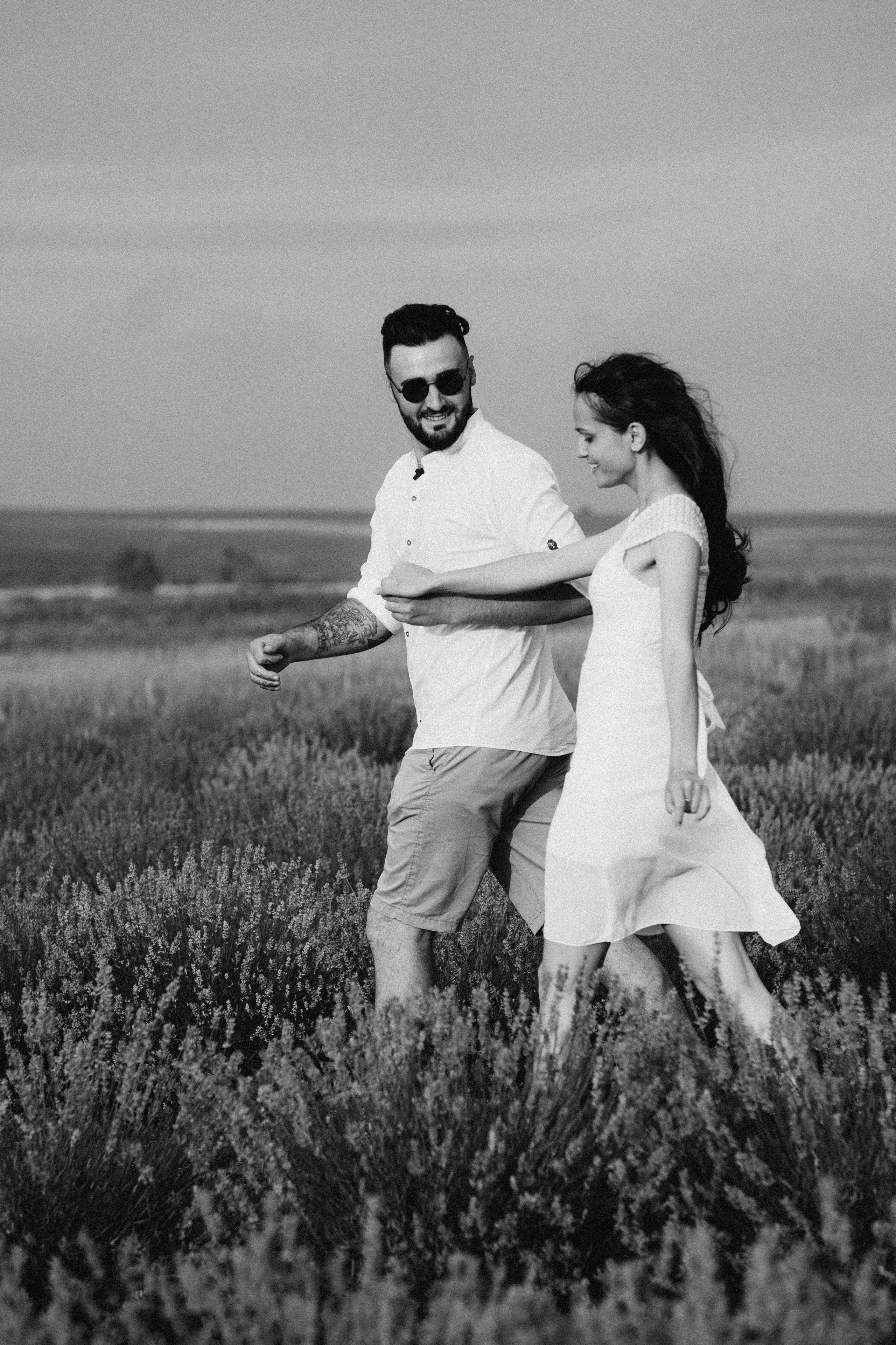 Hand in Hand. Fotograf Katowice – sesje indywidualne, rodzinne, ślubne