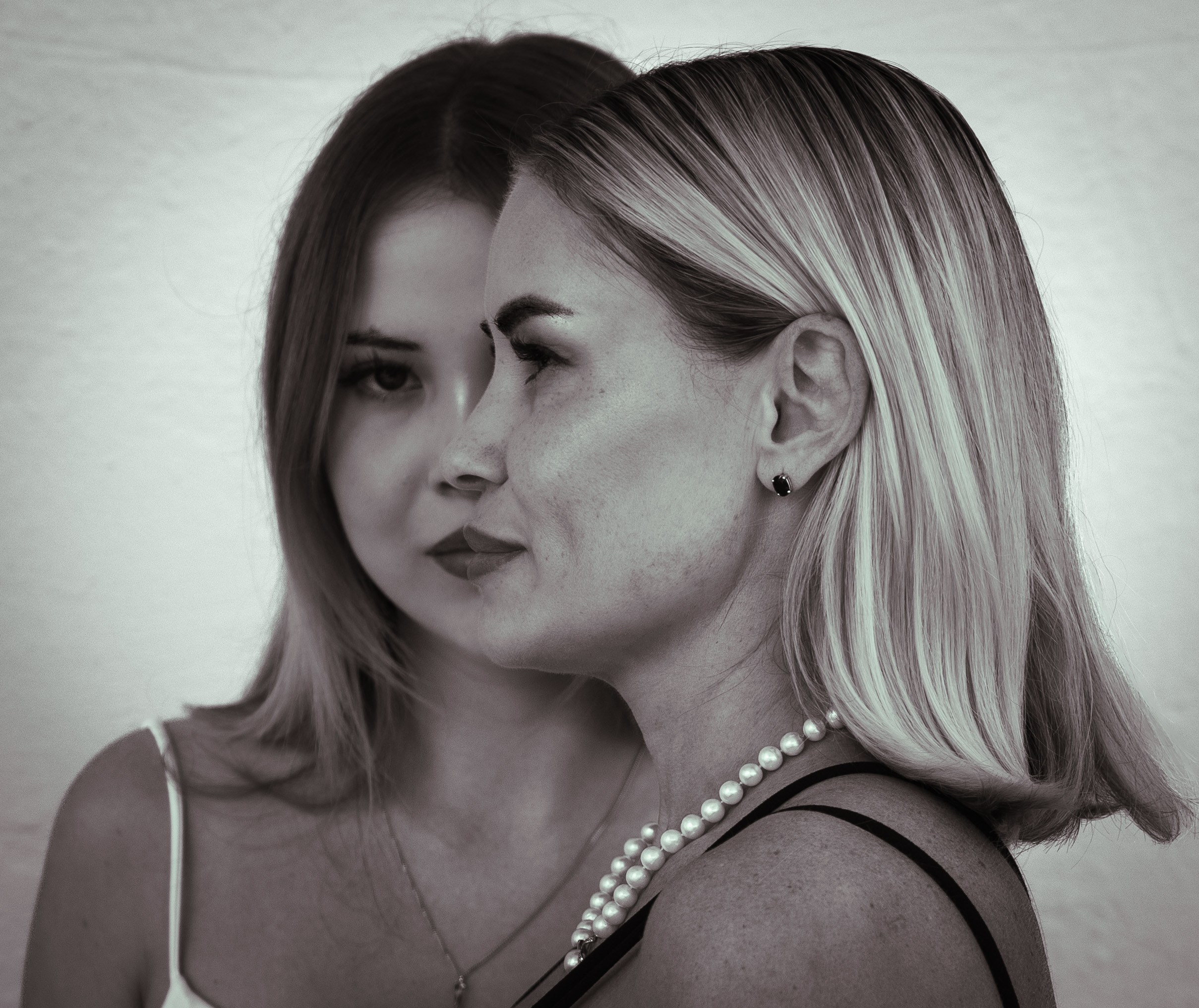 NATALIE & AYLEEN. UNRATED PHOTO