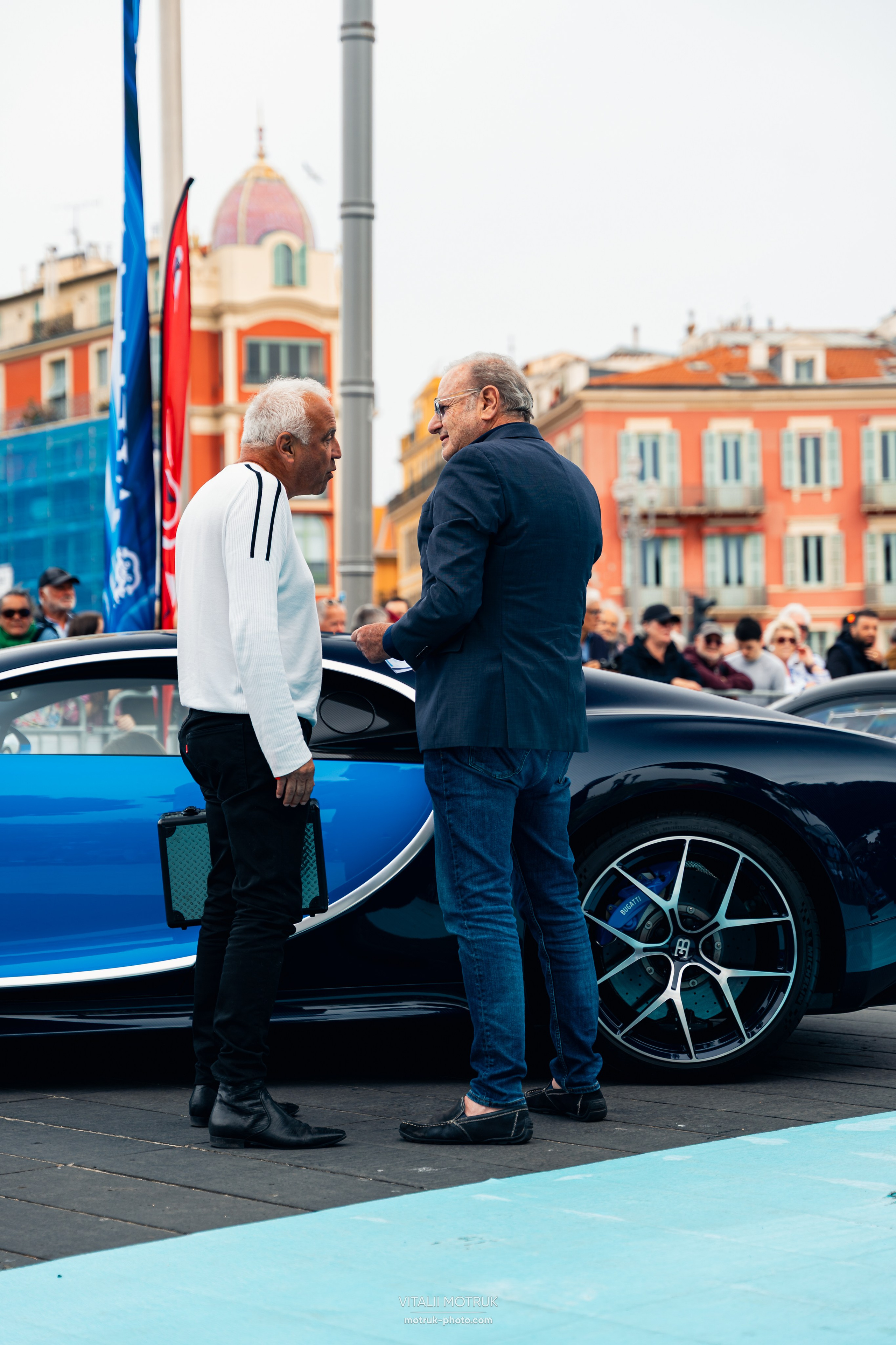Legends de Nice. Photographe de voitures à Paris — Vitalii Motruk