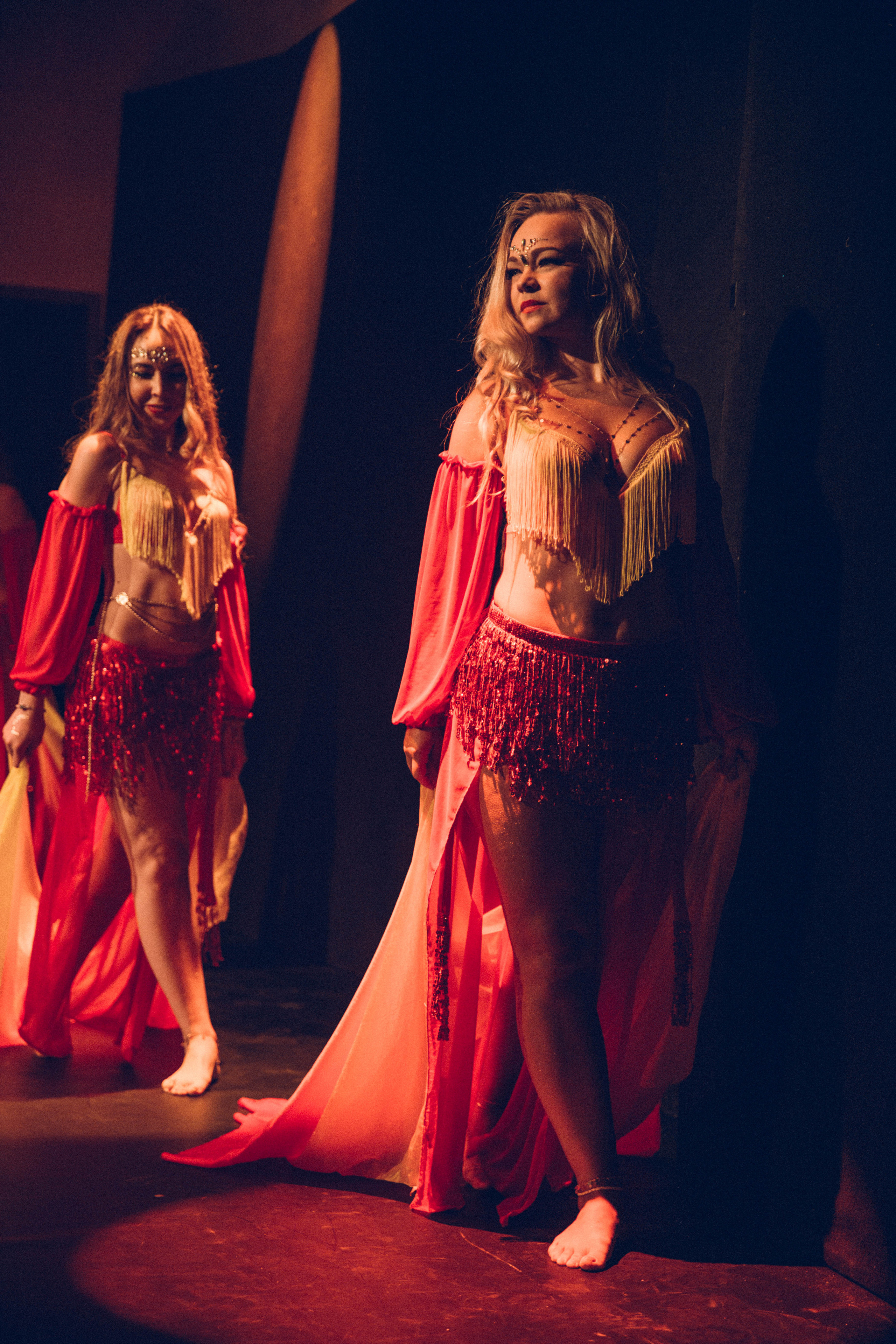 DANCE WITH UKRAINE. Portrait family photographer in Berlin Elena Zakh