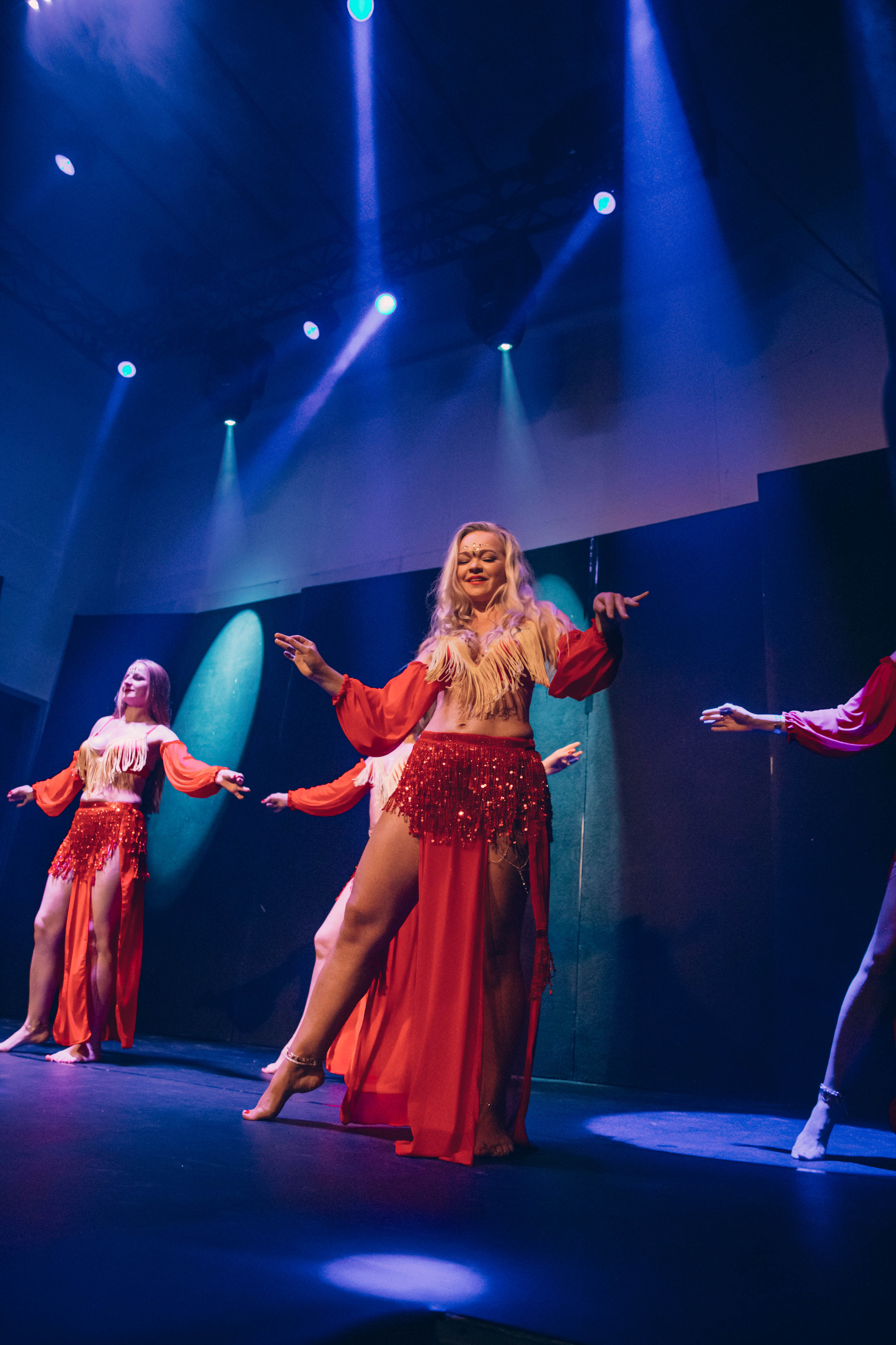 DANCE WITH UKRAINE. Portrait family photographer in Berlin Elena Zakh