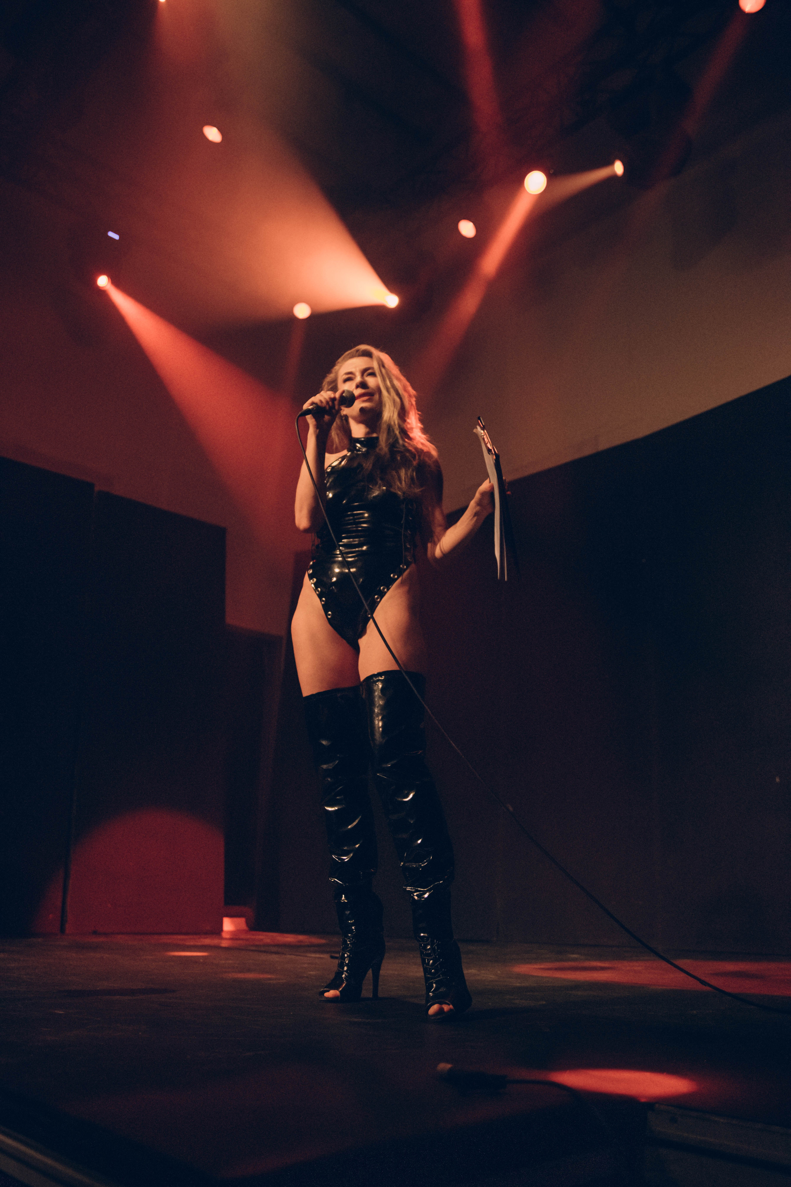 DANCE WITH UKRAINE. Portrait family photographer in Berlin Elena Zakh