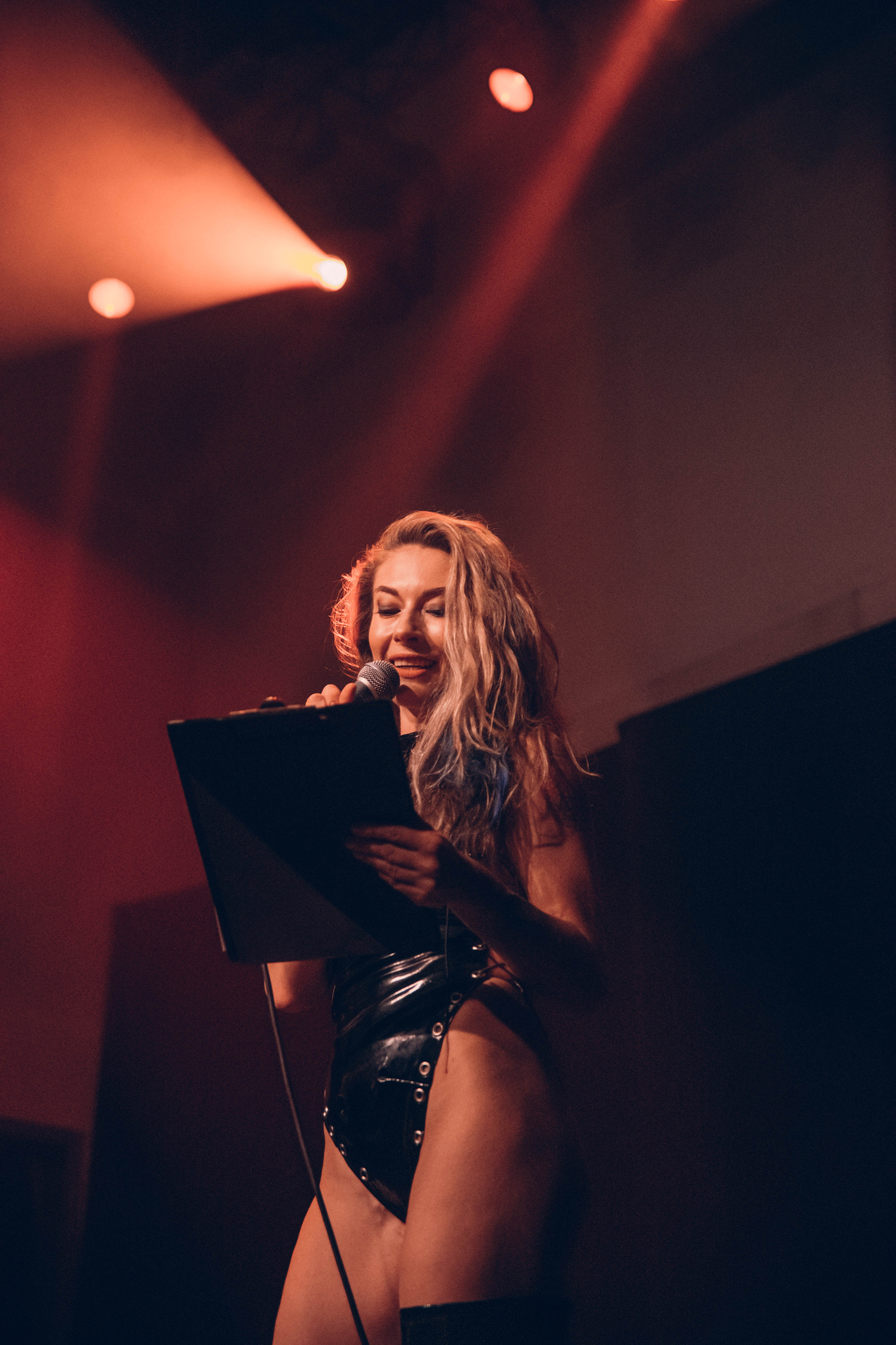 DANCE WITH UKRAINE. Portrait family photographer in Berlin Elena Zakh