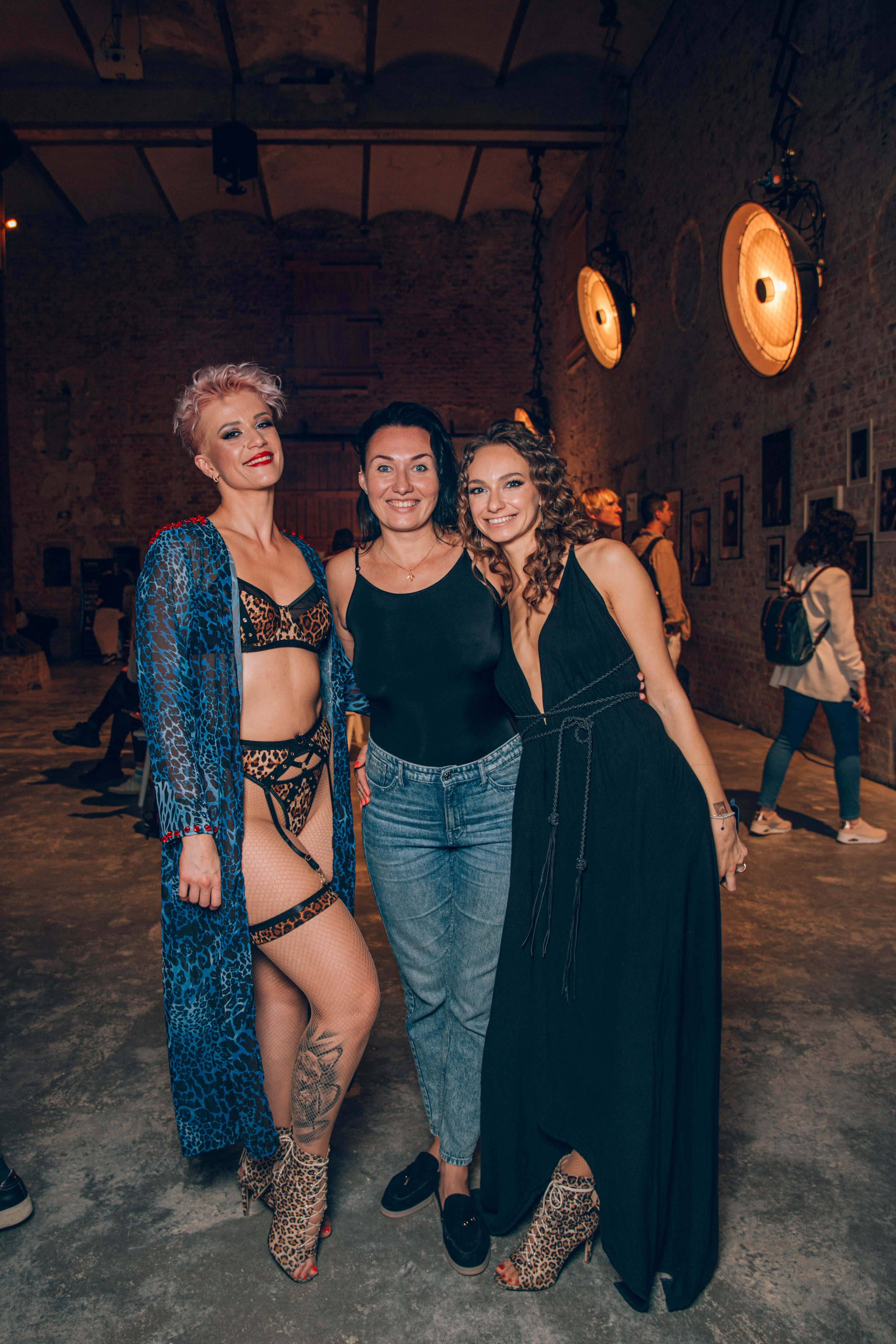 DANCE WITH UKRAINE. Portrait family photographer in Berlin Elena Zakh