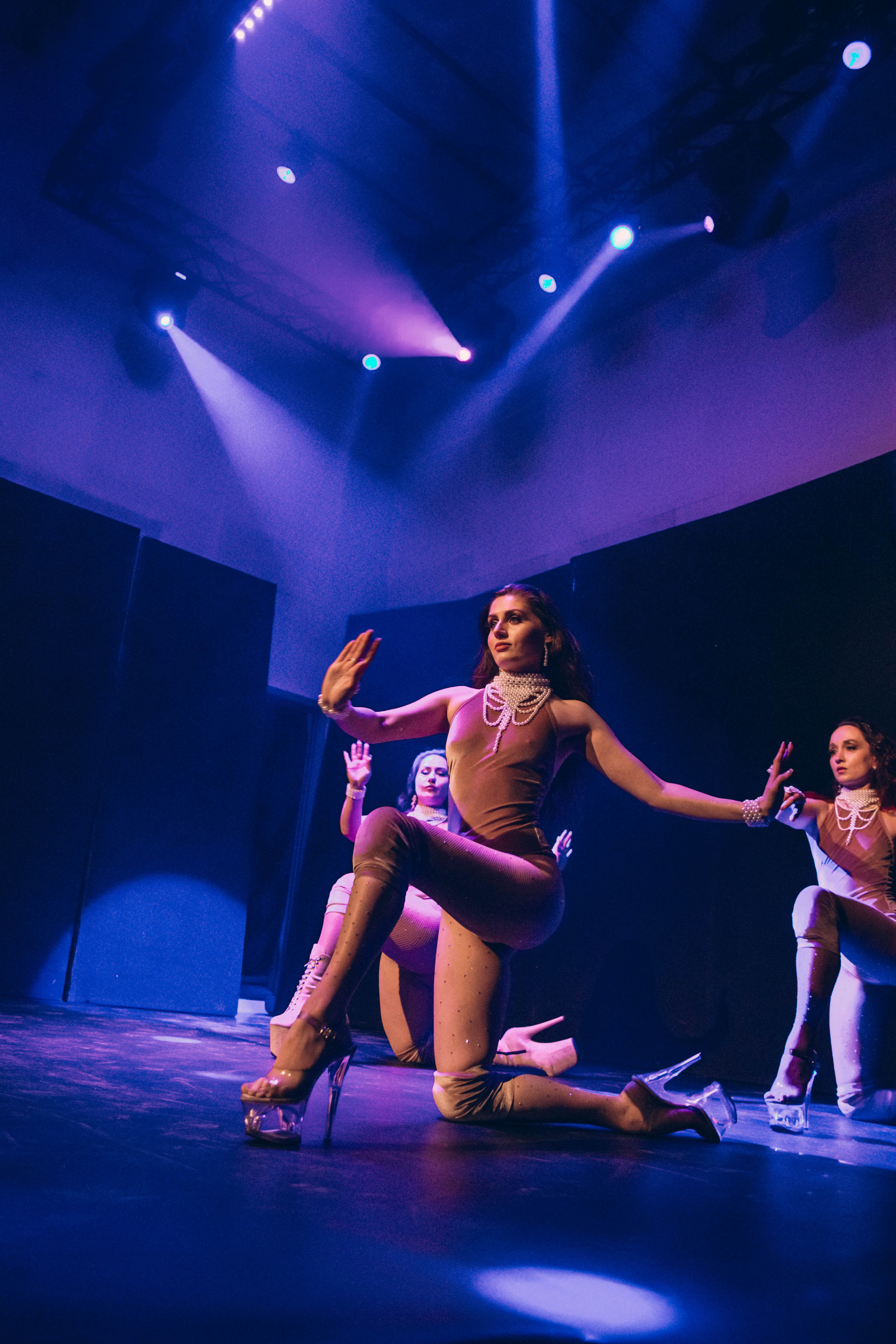 DANCE WITH UKRAINE. Portrait family photographer in Berlin Elena Zakh