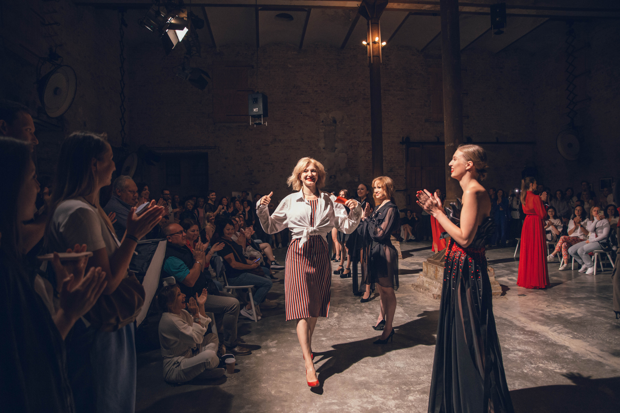 DANCE WITH UKRAINE. Portrait family photographer in Berlin Elena Zakh