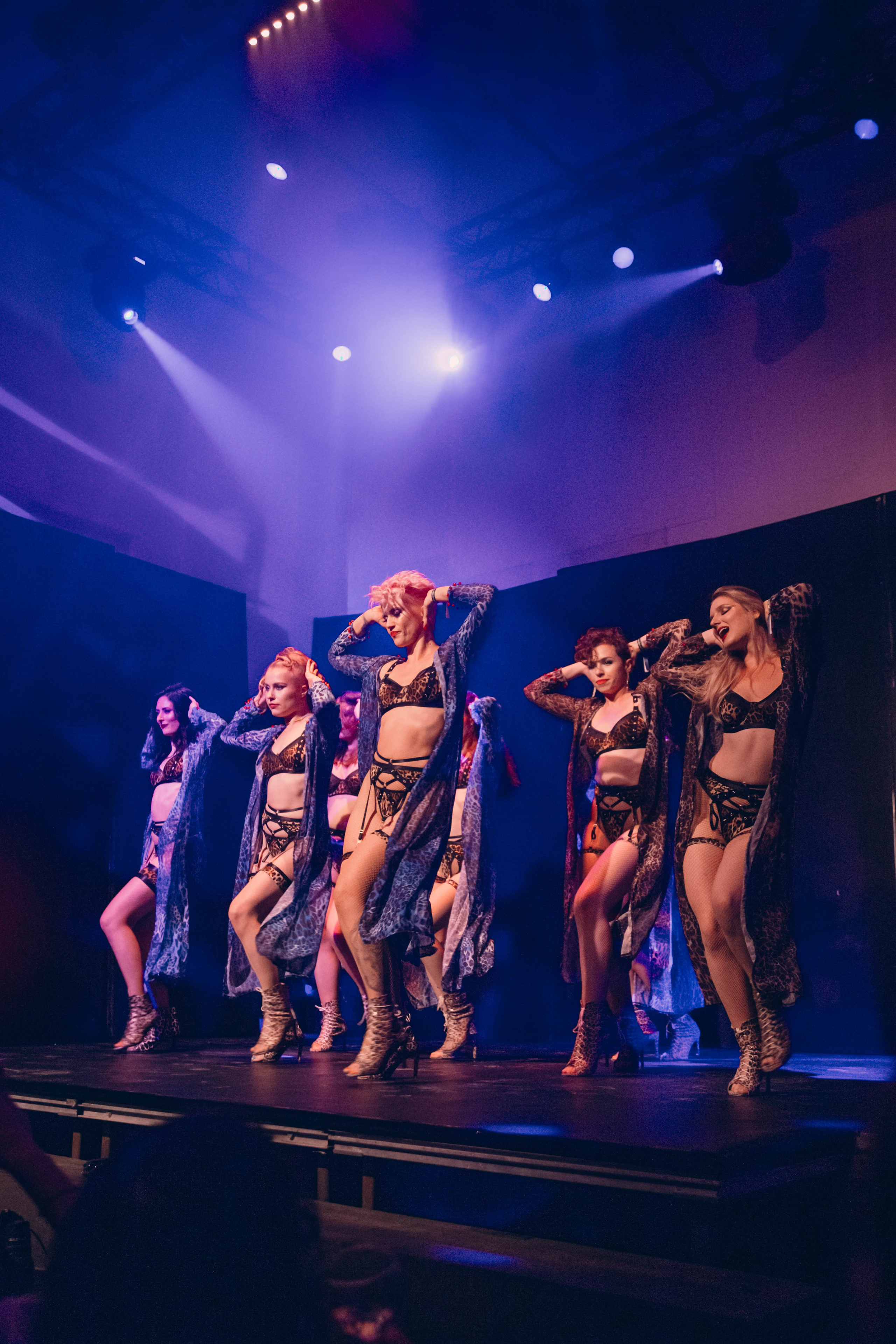 DANCE WITH UKRAINE. Portrait family photographer in Berlin Elena Zakh