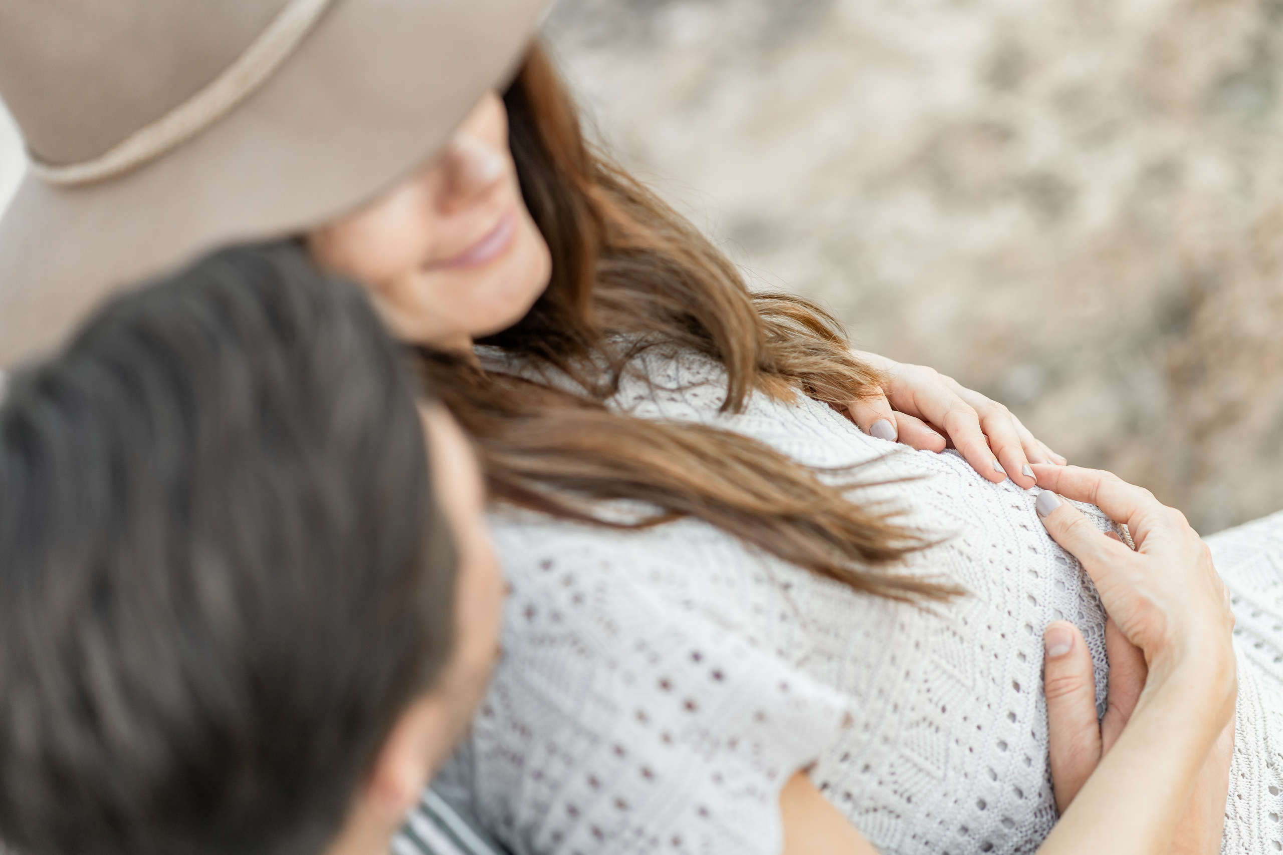 Babybauch Shooting Mallorca. Deine Fotografin auf Mallorca für Familien und Business