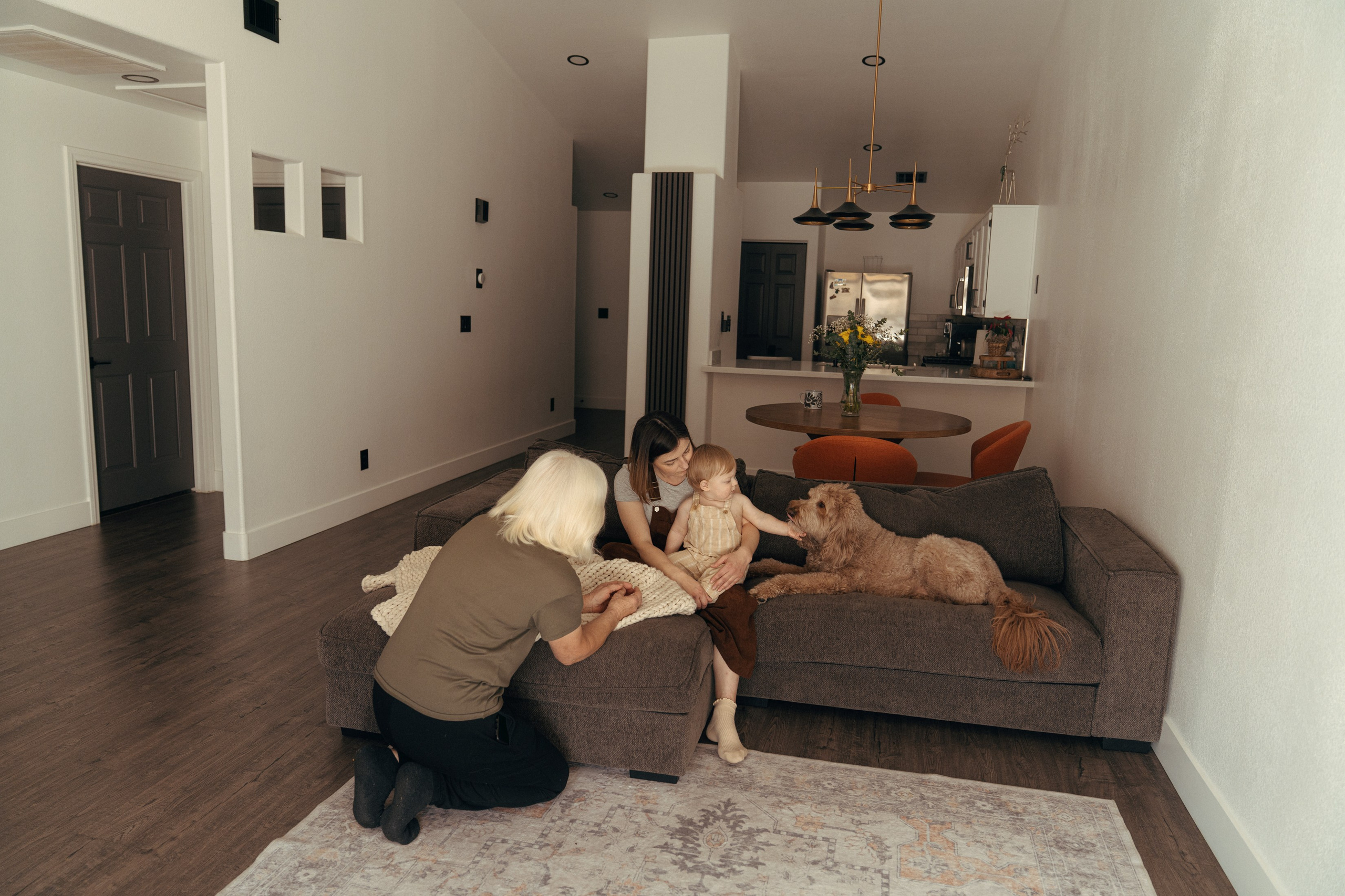 Liam Noah, Angela & Cooper. Wedding & elopement photographer Viktoriya Kravtsov. Las Vegas