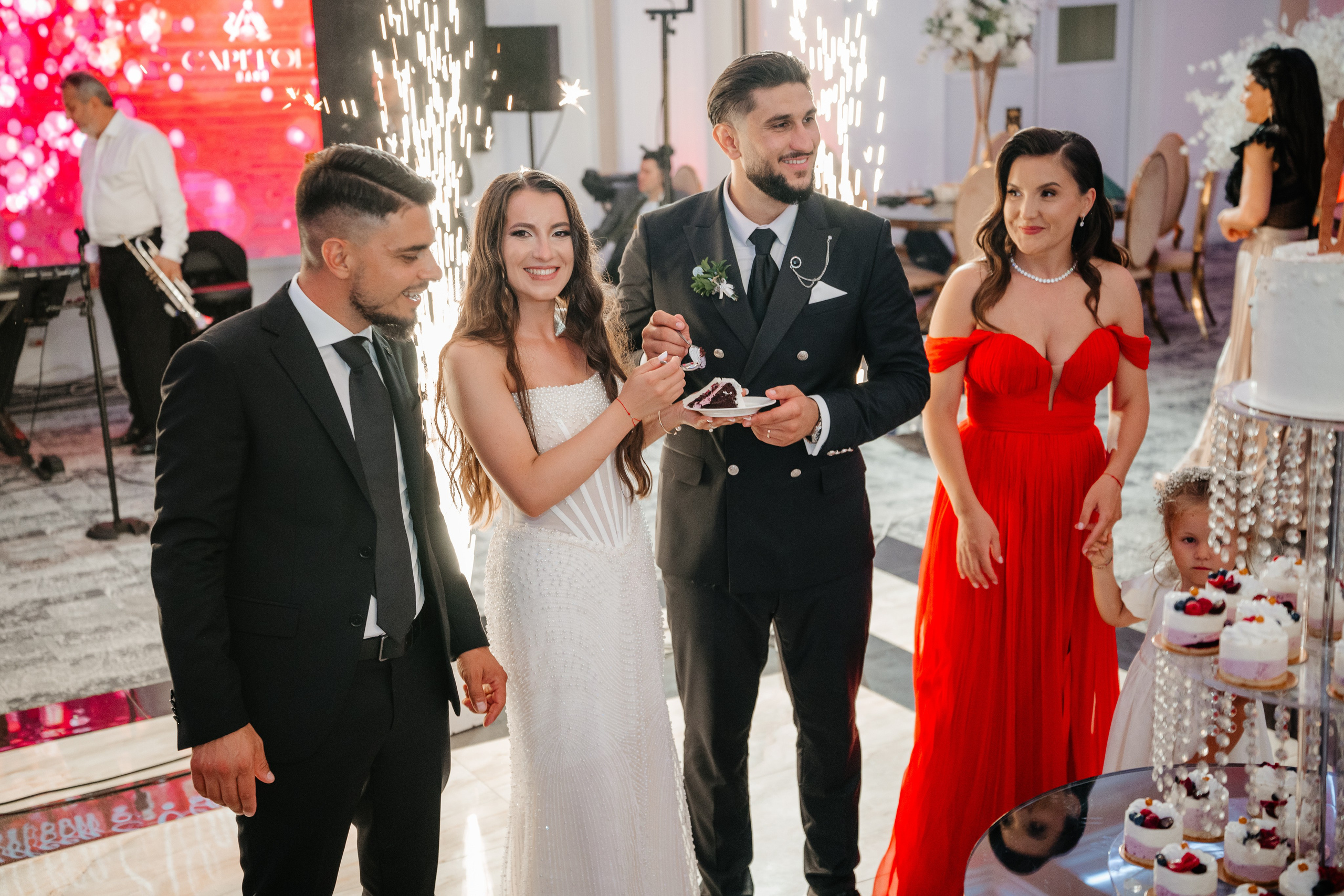 🤎 A n d r e e a & V a d - Wedding Day Preview. Wedding & Family Photographer