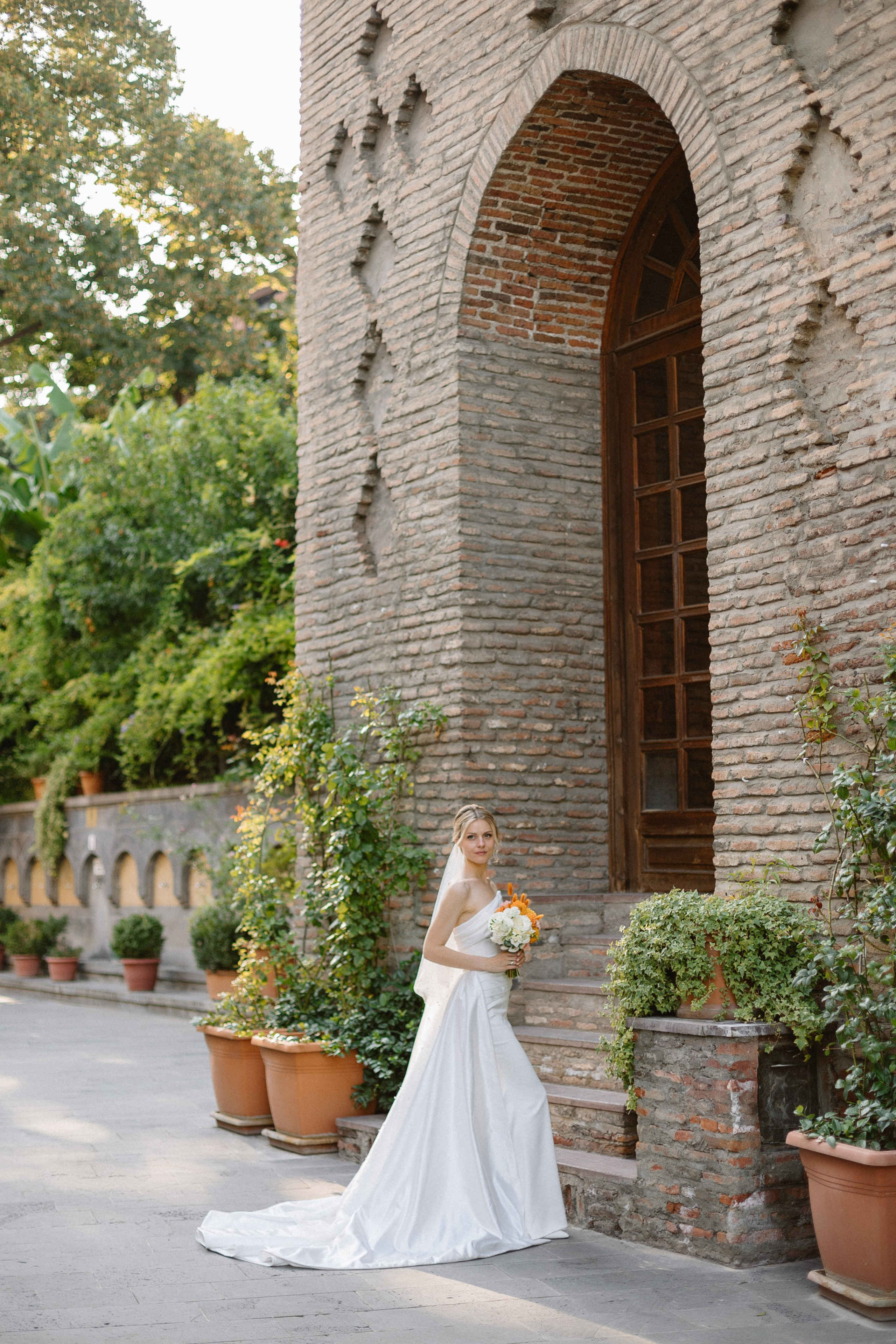 Alexandra & Koba. Photographer Anna Nazarenko