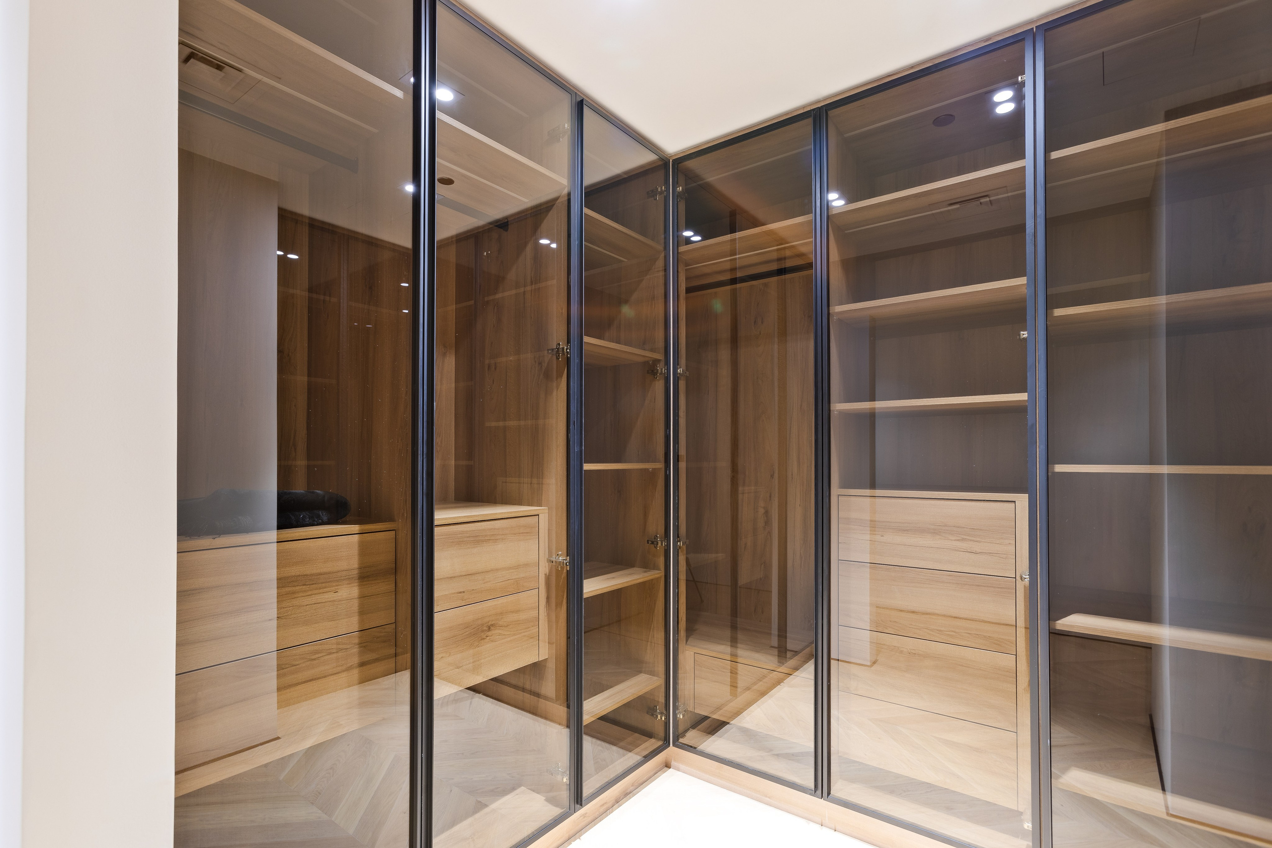 Balqis Residence. Samy Mar Boy │Portrait, Automotive and Real Estate Photographer