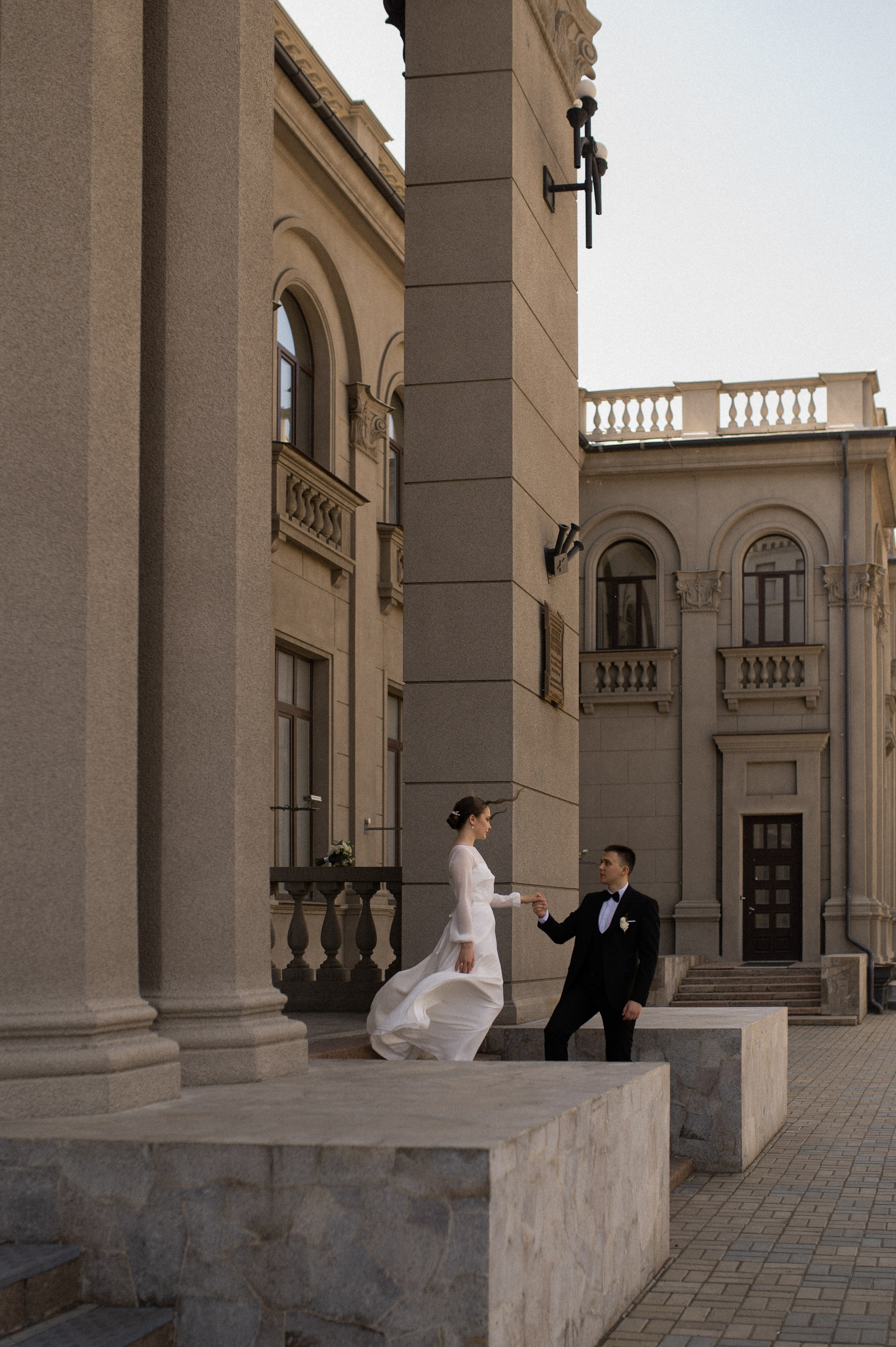 Smile. Wedding and commercial photographer