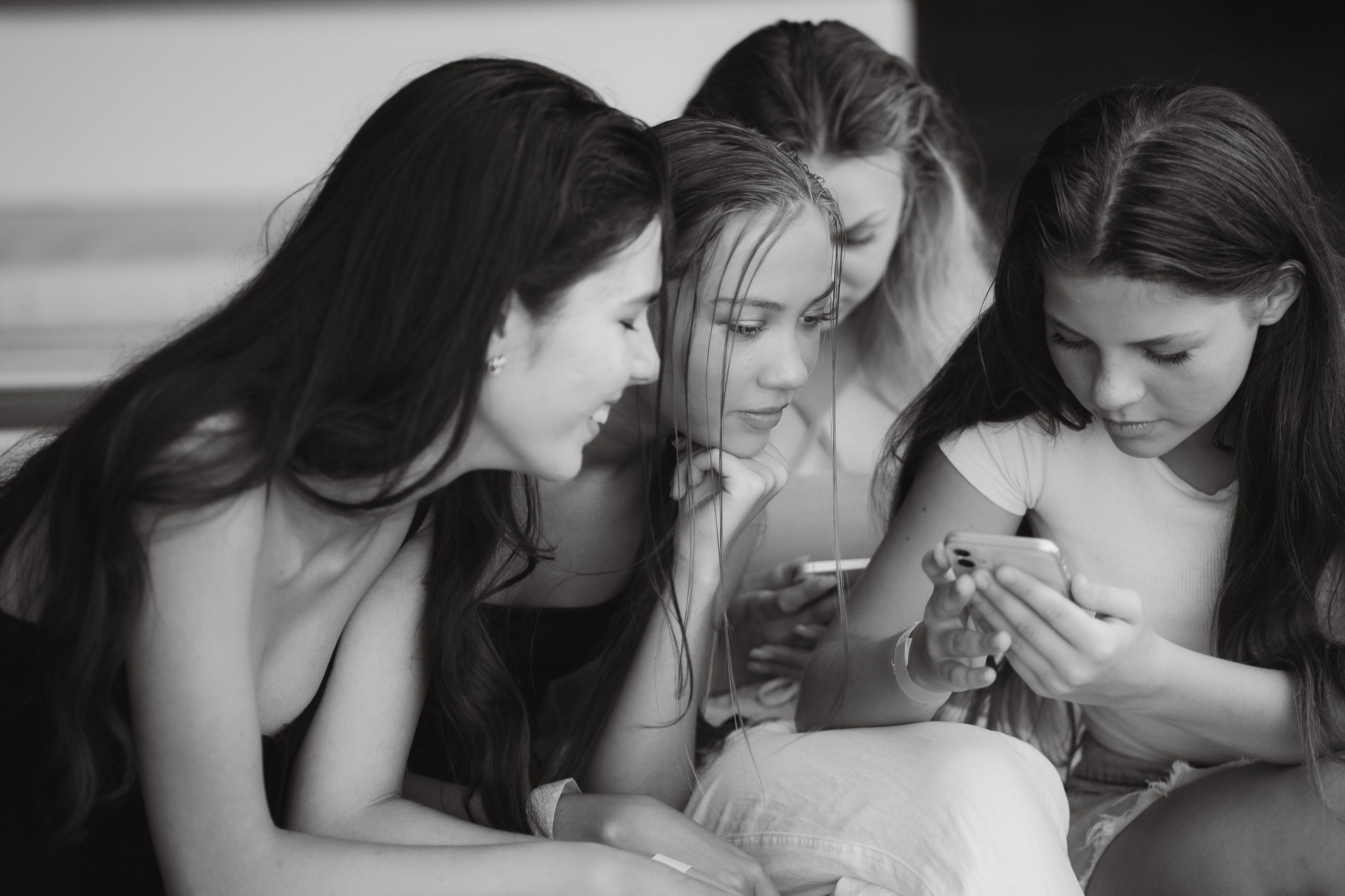 Preparación del backstage de una marca en un desfile de moda en Torrevieja — Fotógrafo de backstage Andrey Lukovnikov