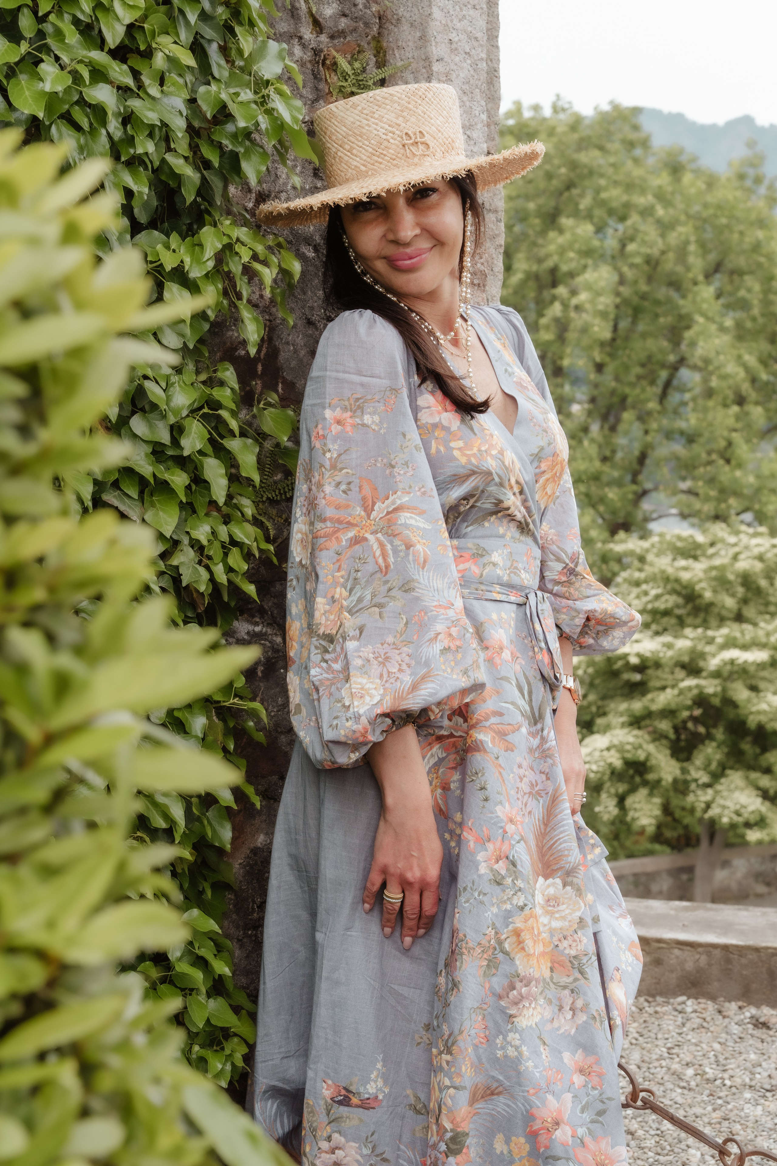 NATALY AND TATIANA_ ISOLA BELLA AND MADRE _LAKE MAGGIORE. PHOTOGRAPHER IN ITALY