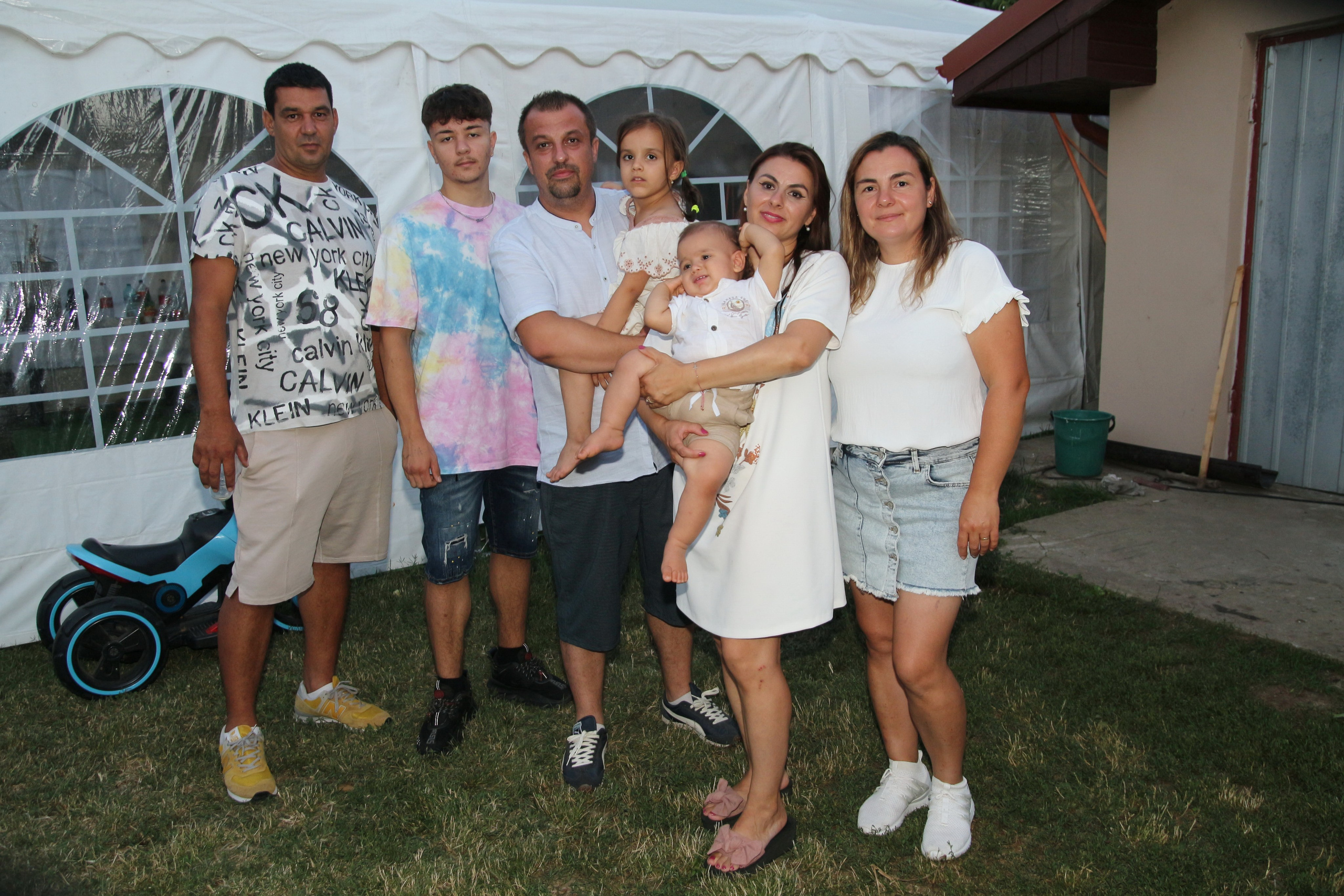 BYZO MEDIA. PETRU BYZO - family and children photographer in ROMANIA