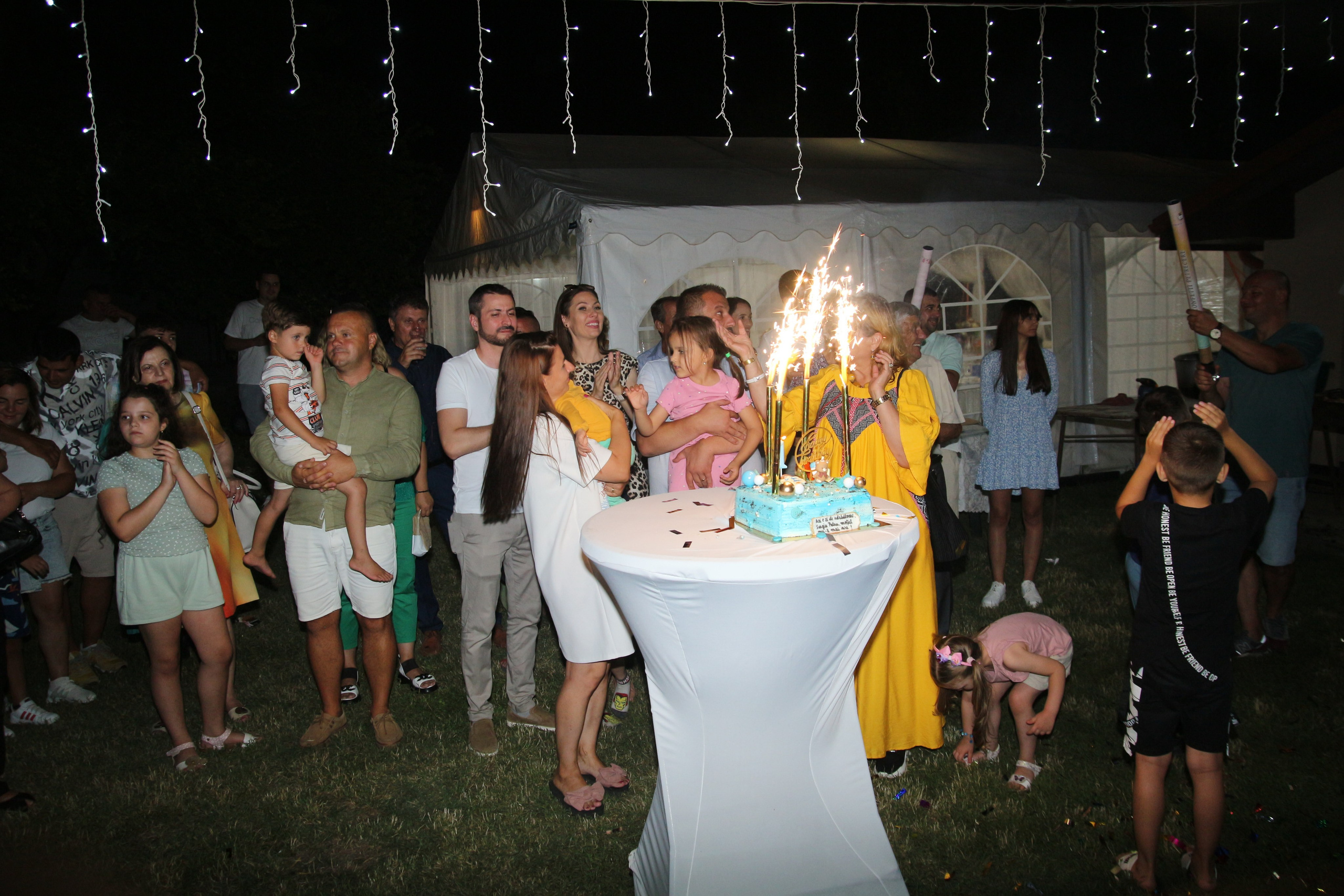 BYZO MEDIA. PETRU BYZO - family and children photographer in ROMANIA