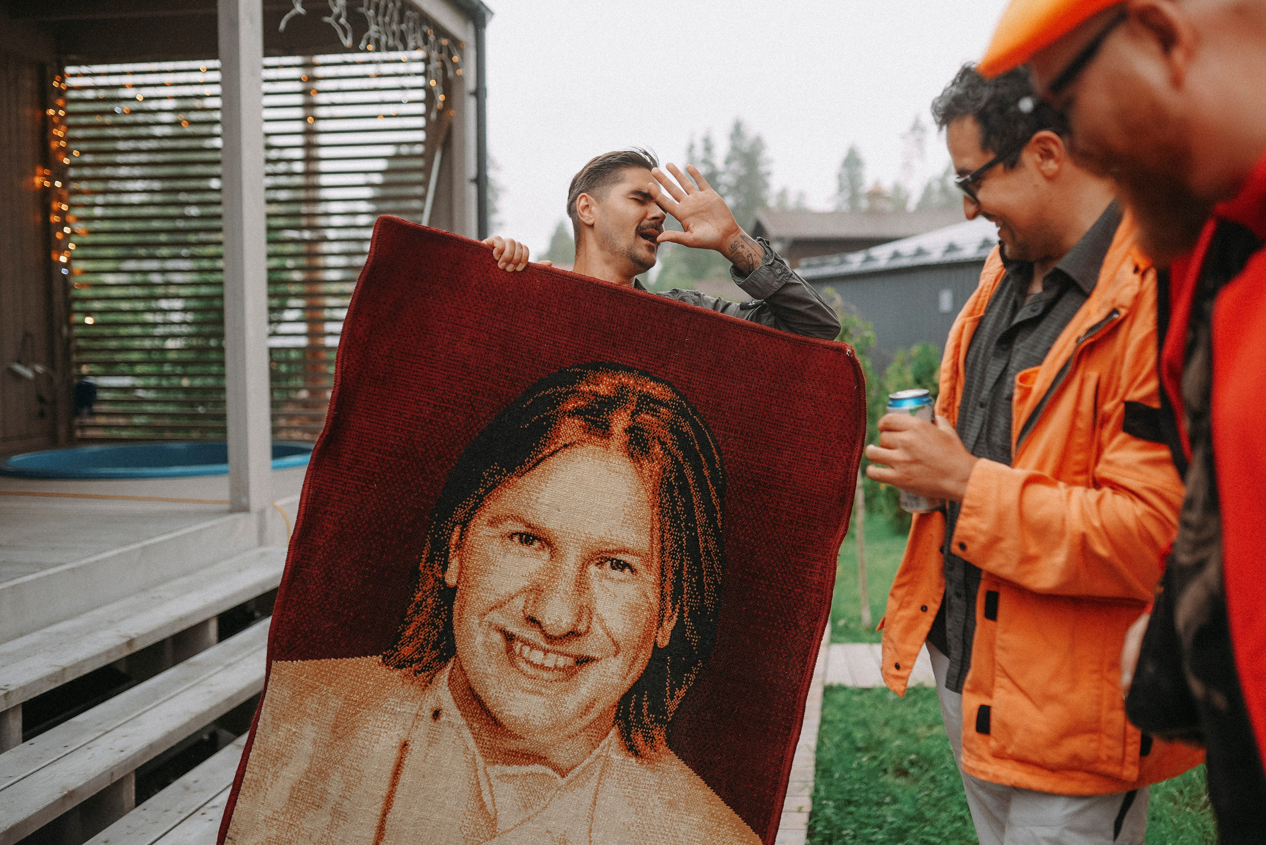 2025. Стрит-фотография, полная абсурда, идиотизма и красоты