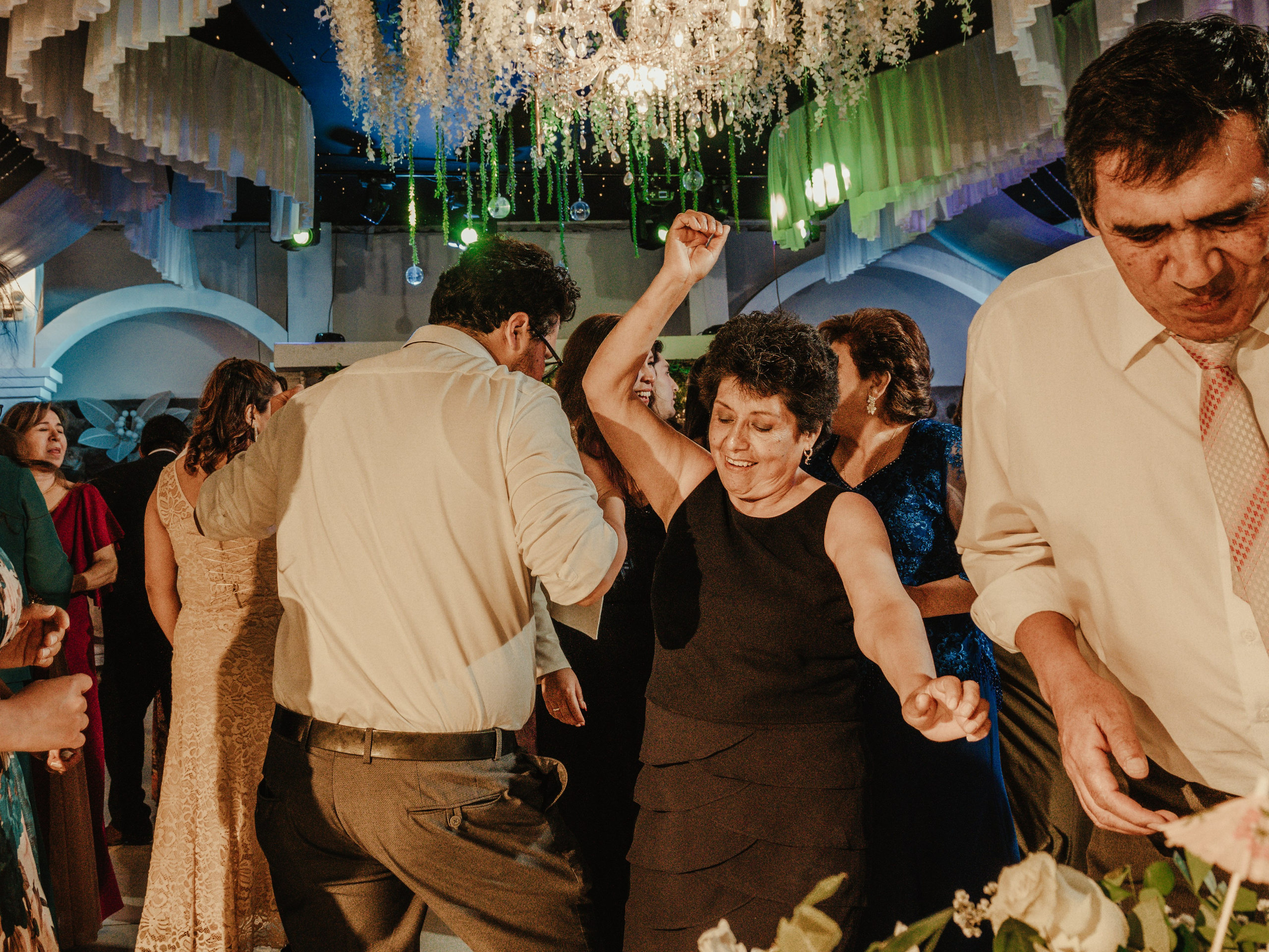 CARLA Y MARIO BODA RELIGIOSA. Studio KVTA | Fotografía y Video de Bodas en Arequipa