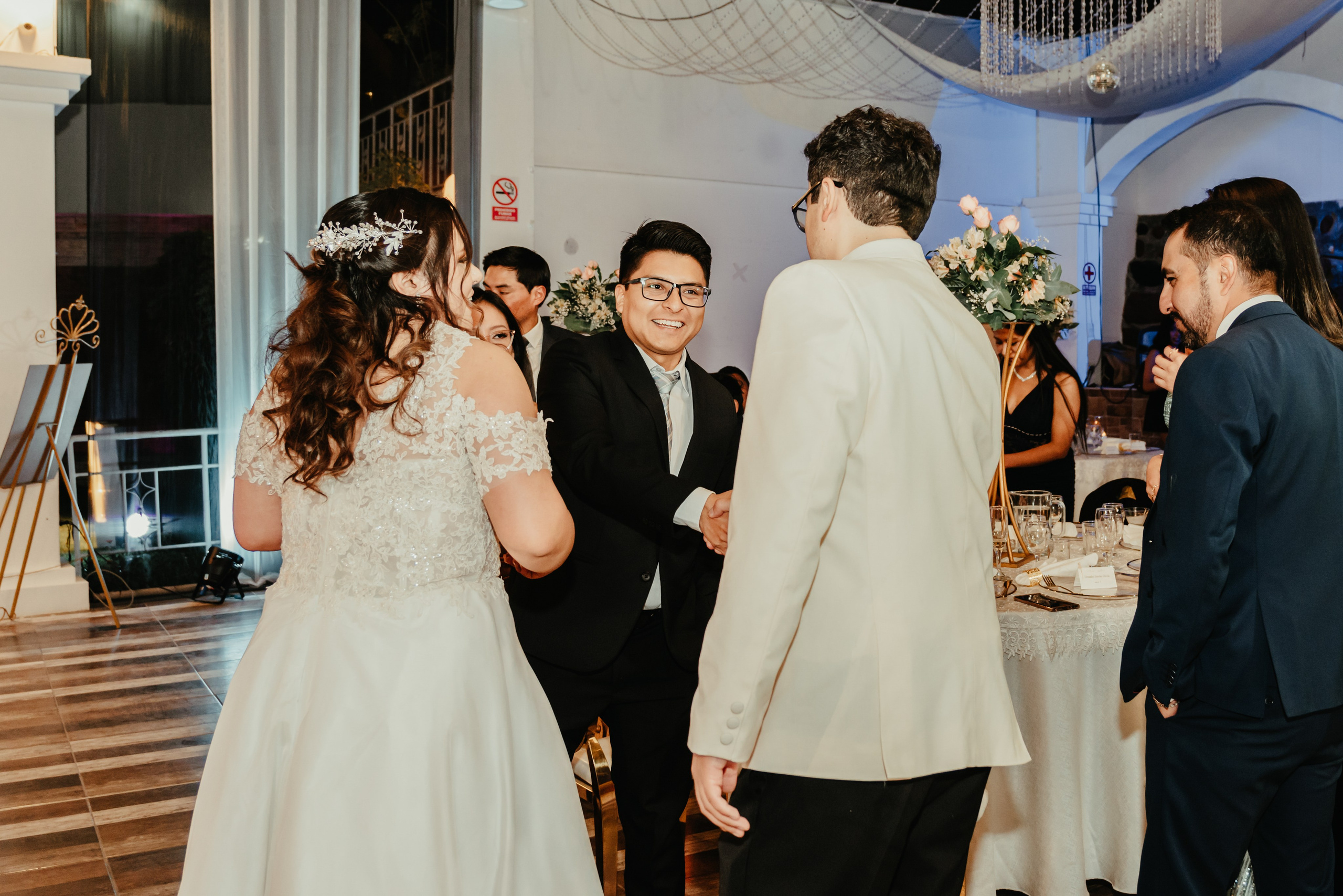 VANIA + LUIS BODA CIVIL. Studio KVTA | Fotografía y Video de Bodas en Arequipa