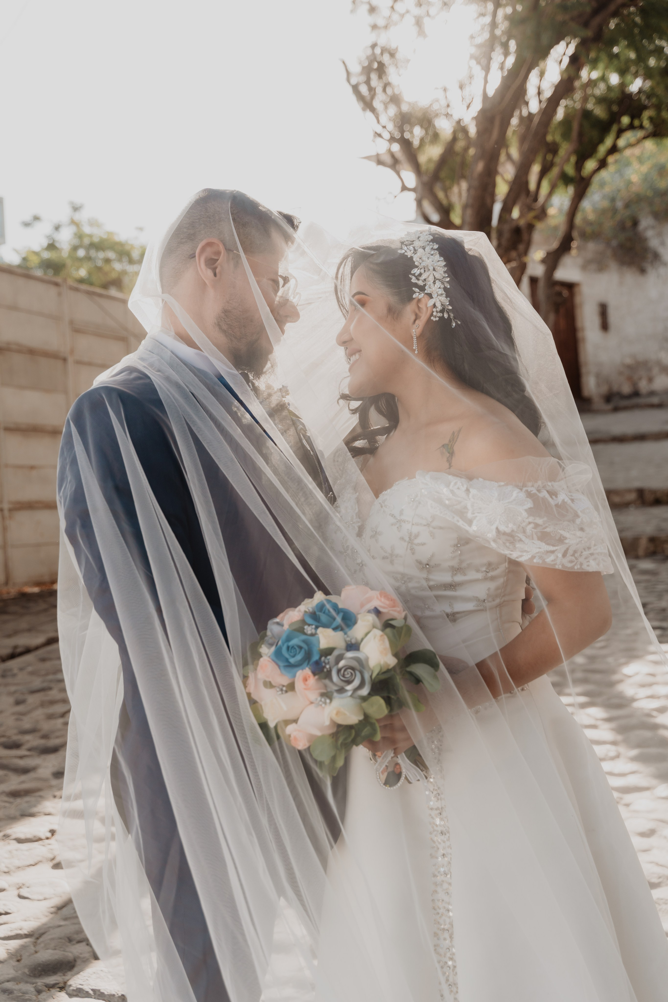 GABRIELA + JORGE | BODA CIVIL RELIGIOSA. Studio KVTA | Fotografía y Video de Bodas en Arequipa