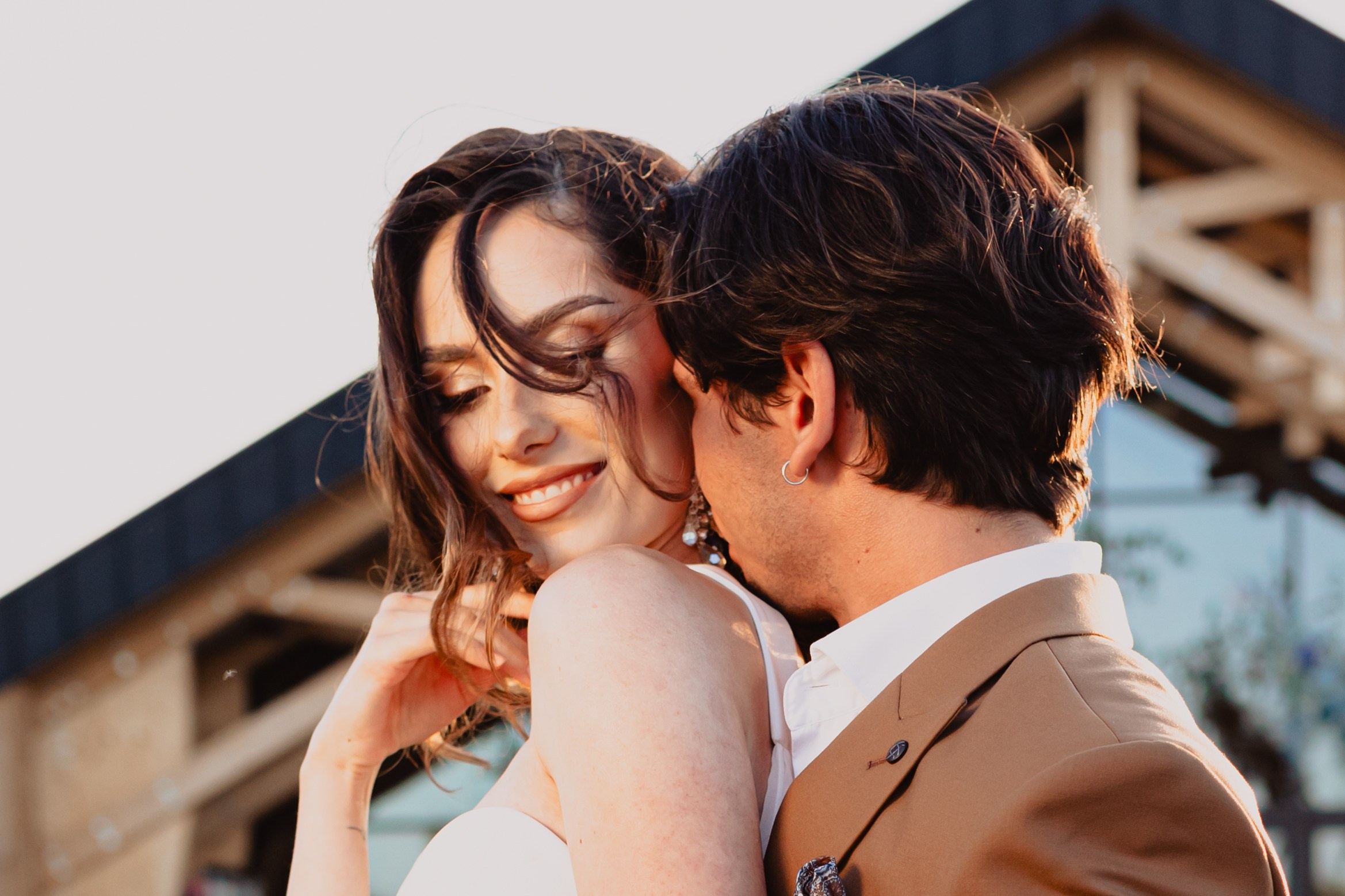 Fotograf de nunta — documenting your love story with a touch of editorial — wedding photographer