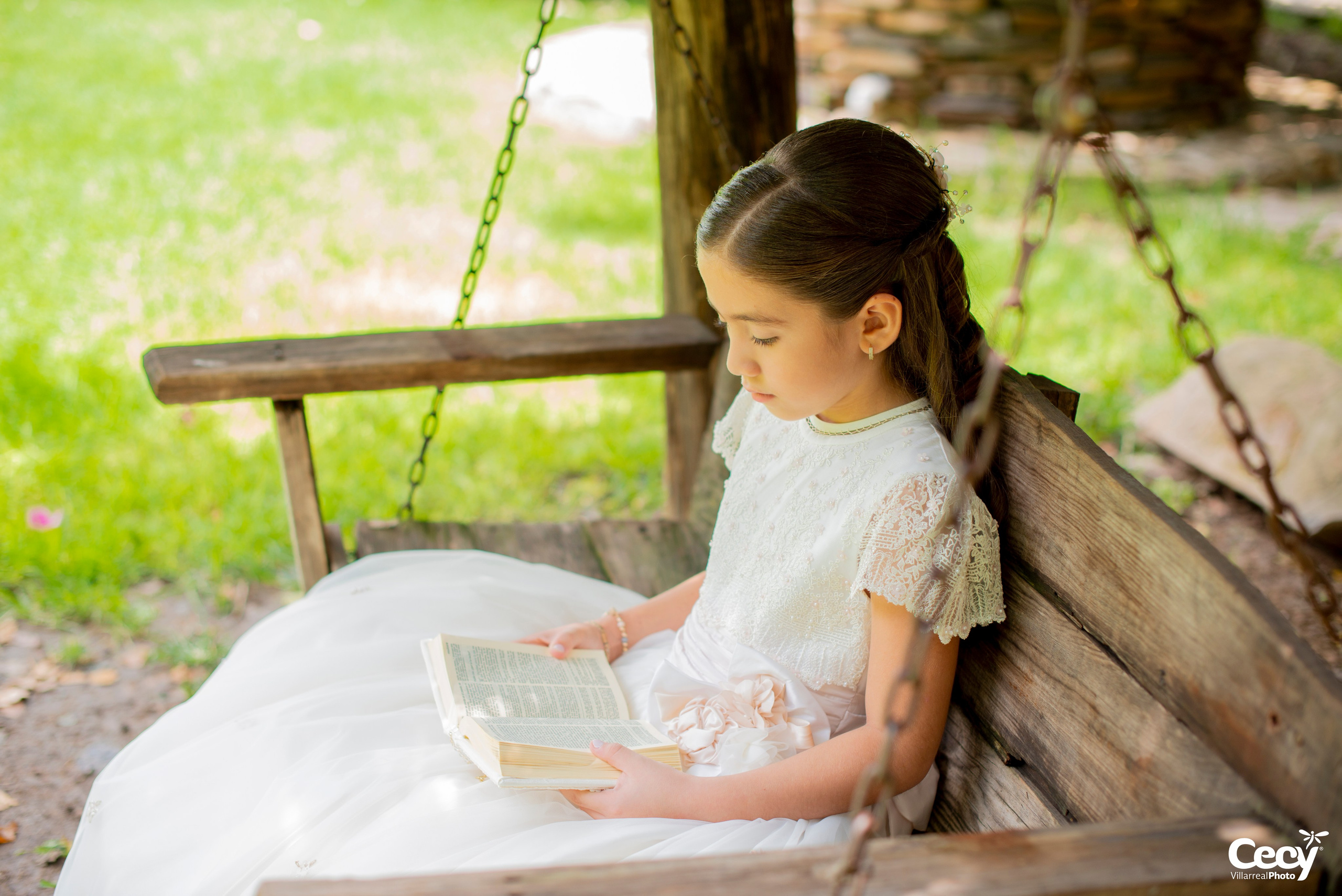 DAFNE Y SARA - PRIMERA COMUNIÓN