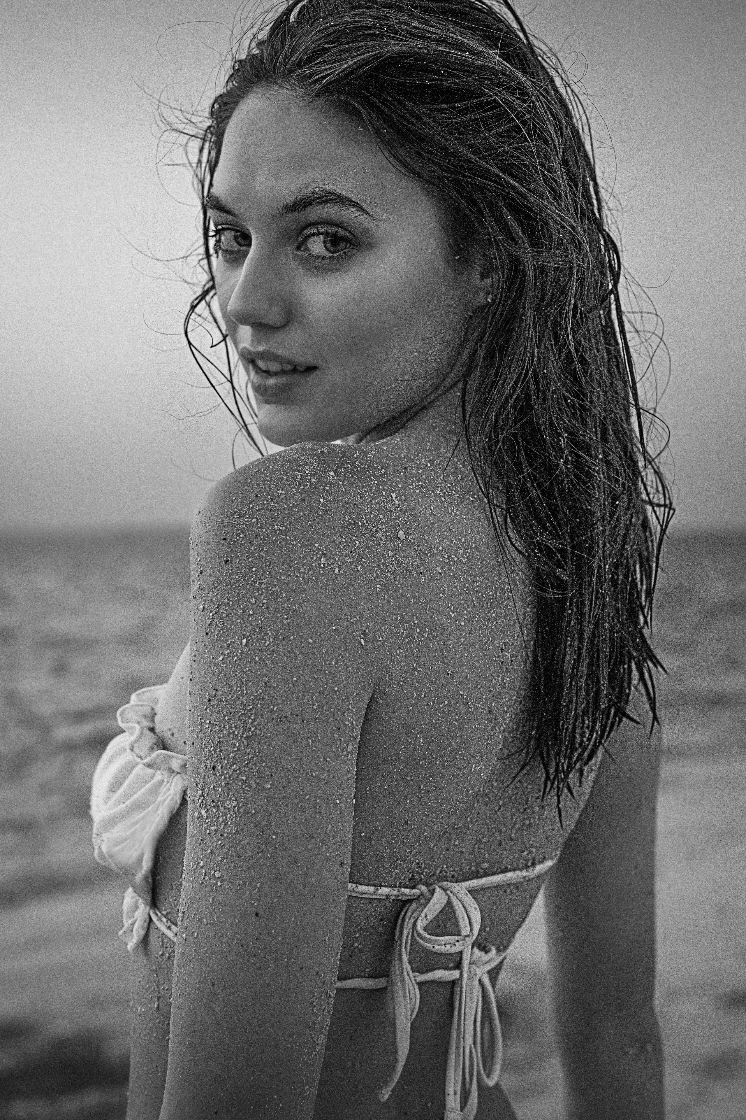 Black and white. Photographer in Dubai Anna Gordeychuk