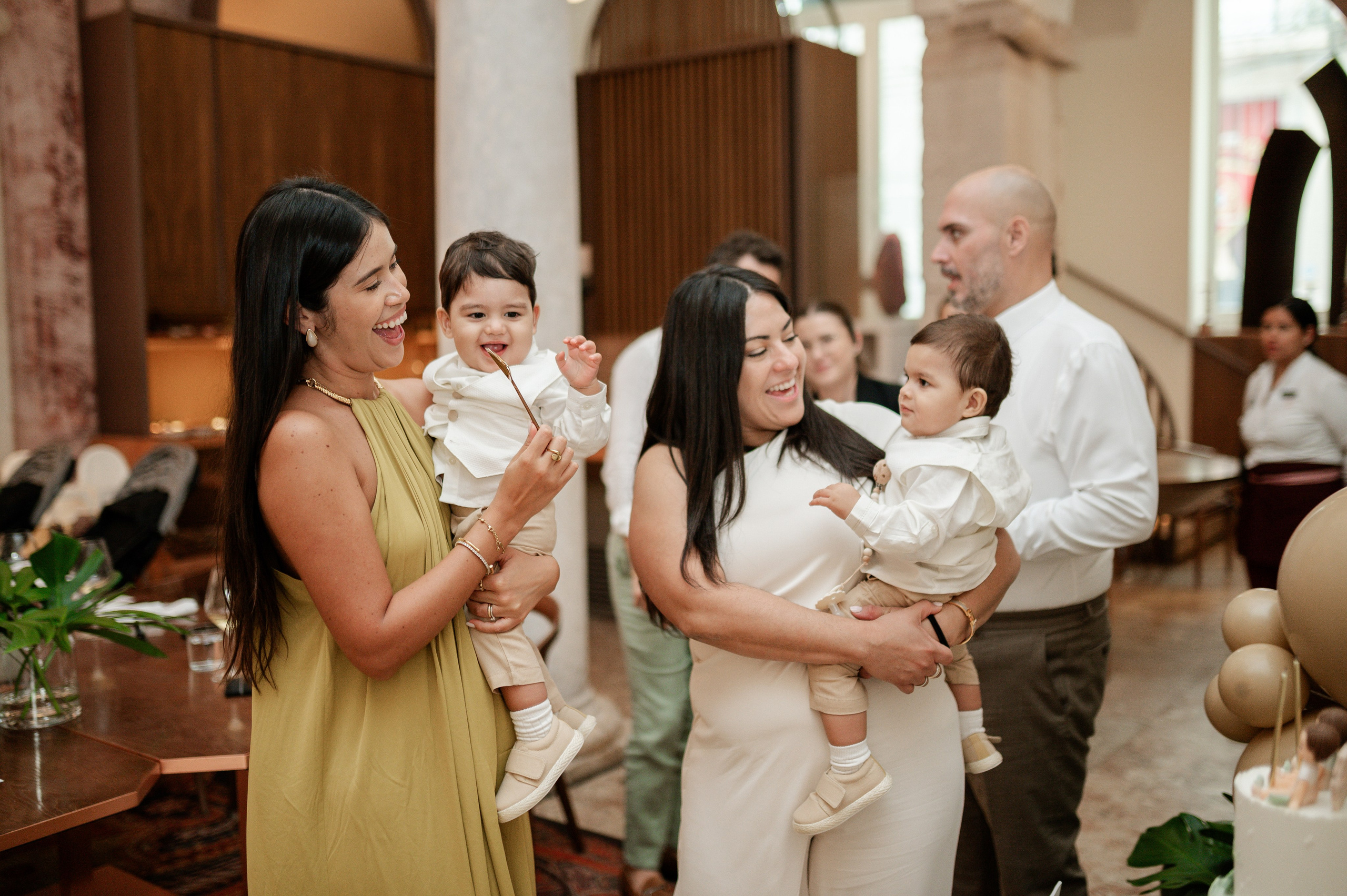 Фотосъёмка крестин — тёплые и значимые моменты. Ваш фотограф в Лиссабоне — Анна Белова