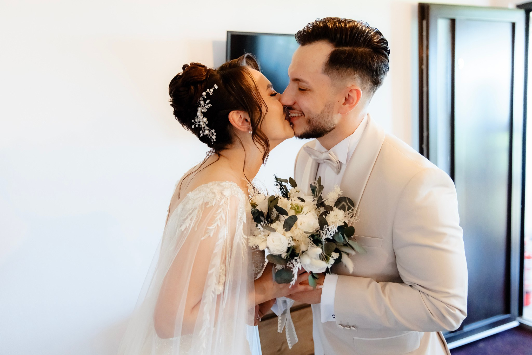 Ioana & Ionuț | Nuntă de poveste la Păstrăvăria Poiana din Mălini județul Suceava. Servicii foto-video profesionale, pentru momente de neuitat