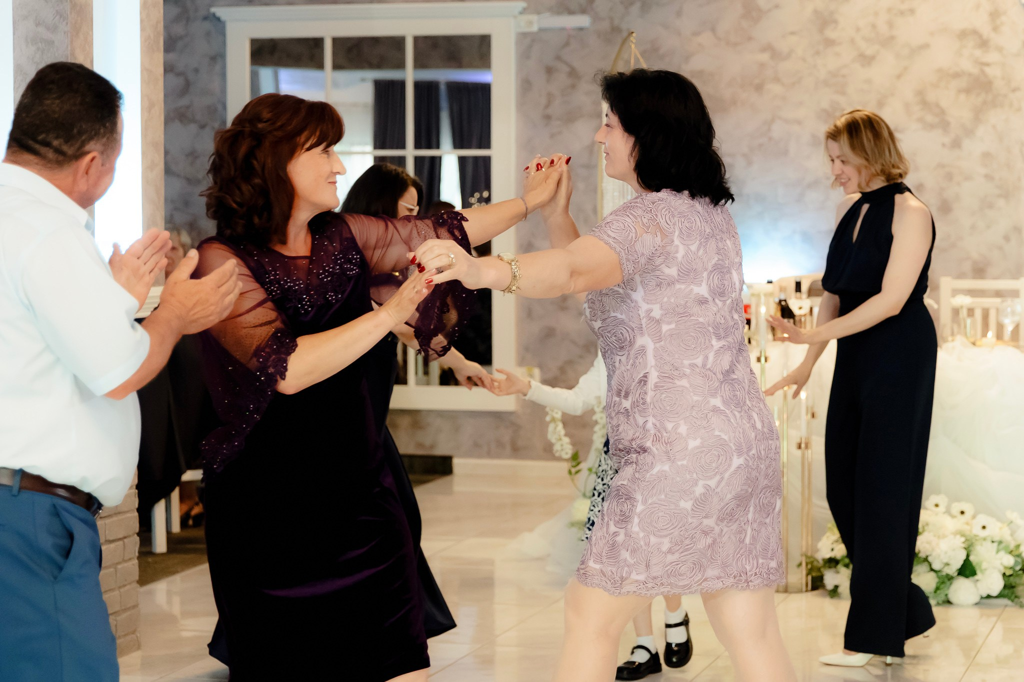 Ioana & Ionuț | Nuntă de poveste la Păstrăvăria Poiana din Mălini județul Suceava. Servicii foto-video profesionale, pentru momente de neuitat