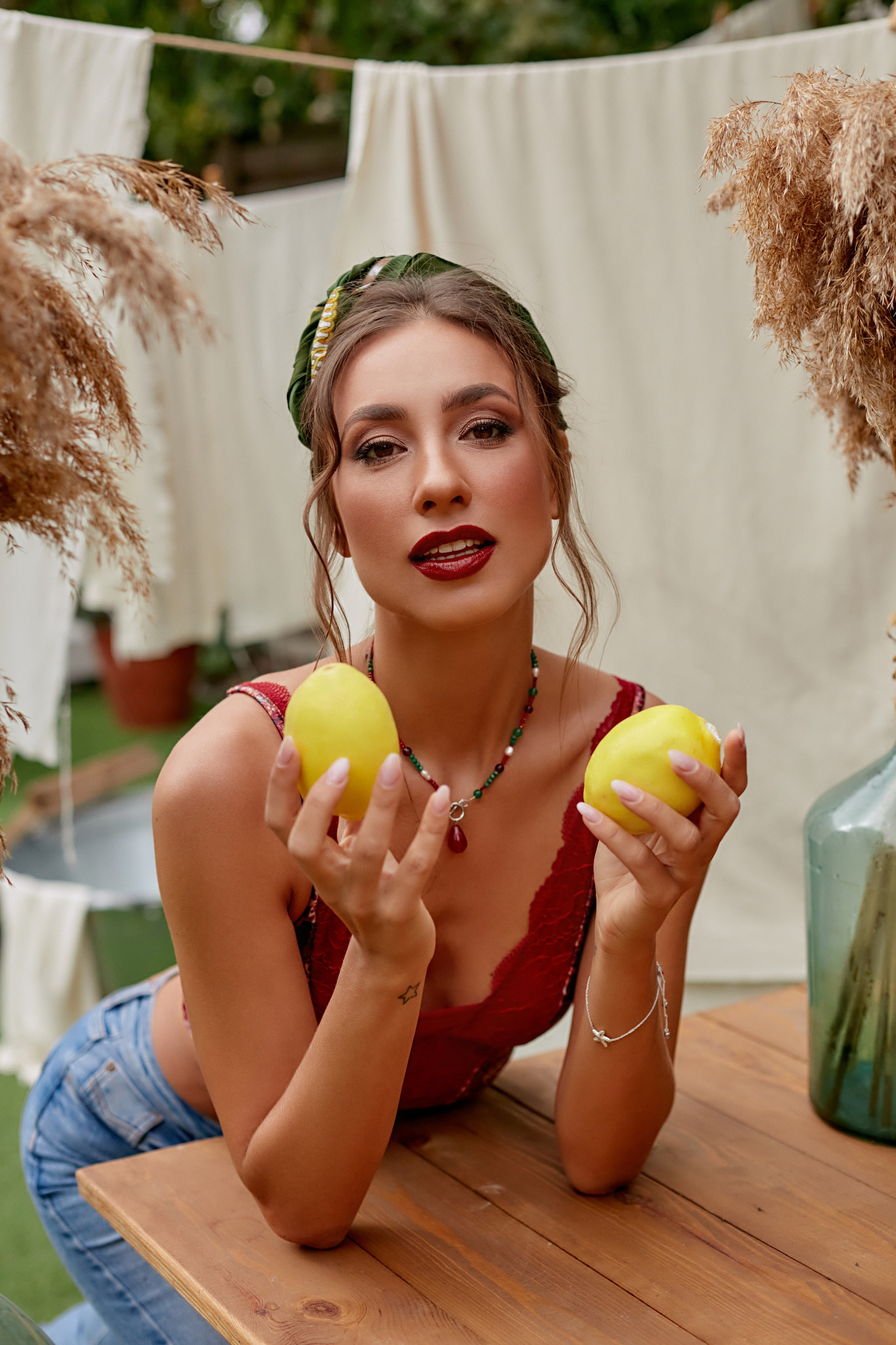 Alexandra. Amazing photo session at a time convenient for you. Y