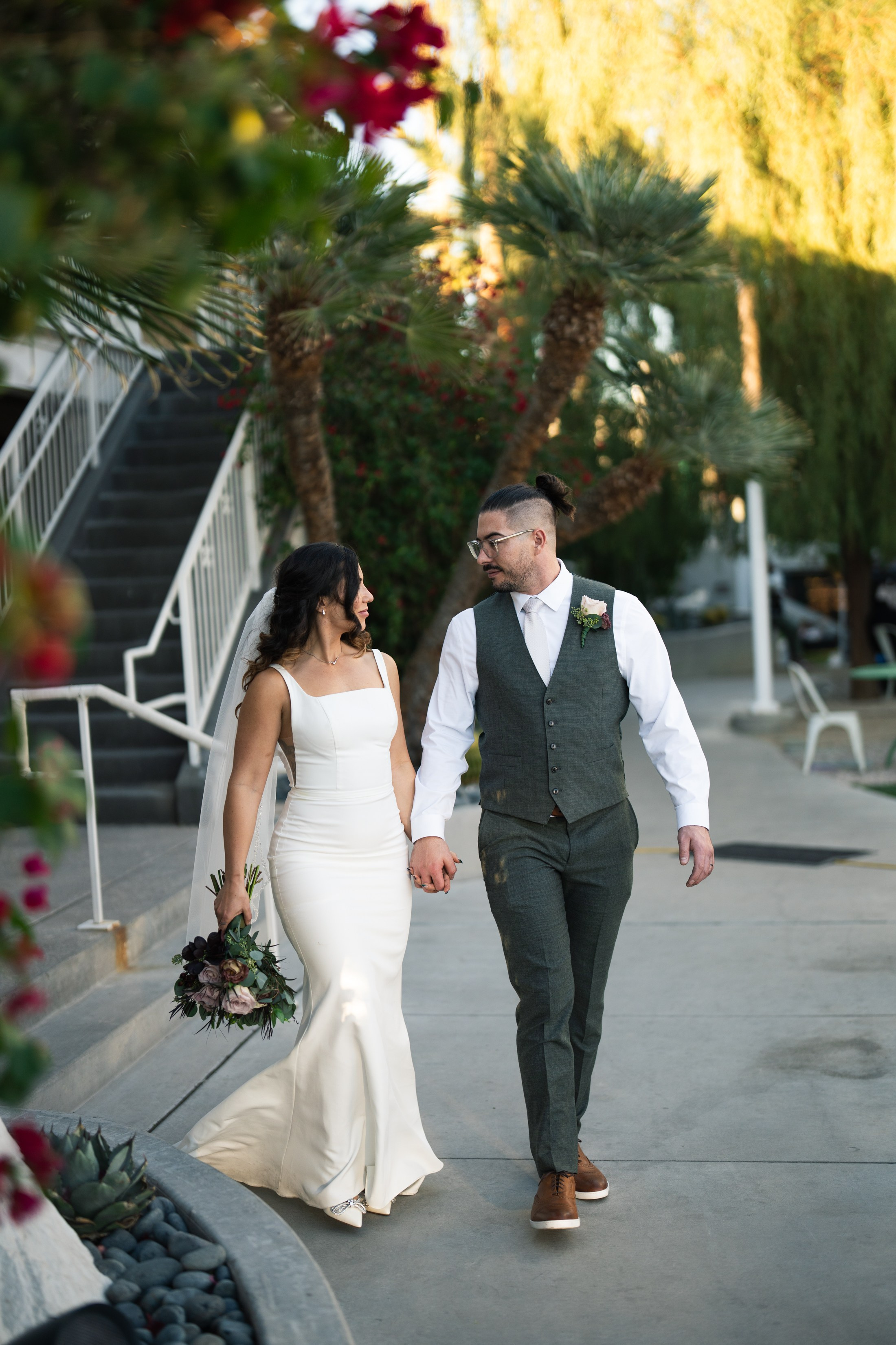 Evan&Jessica. Wedding & elopement photographer Viktoriya Kravtsov. Las Vegas