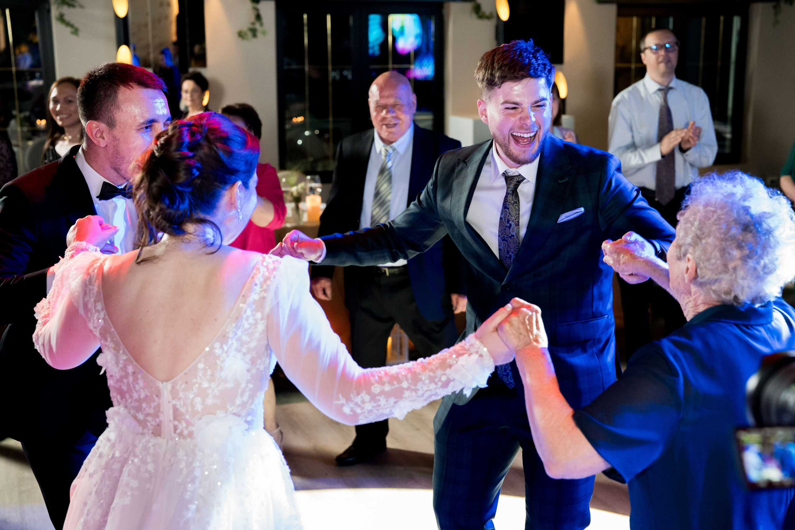 PARTY. Gabriel Florea — Fotograf nuntă București