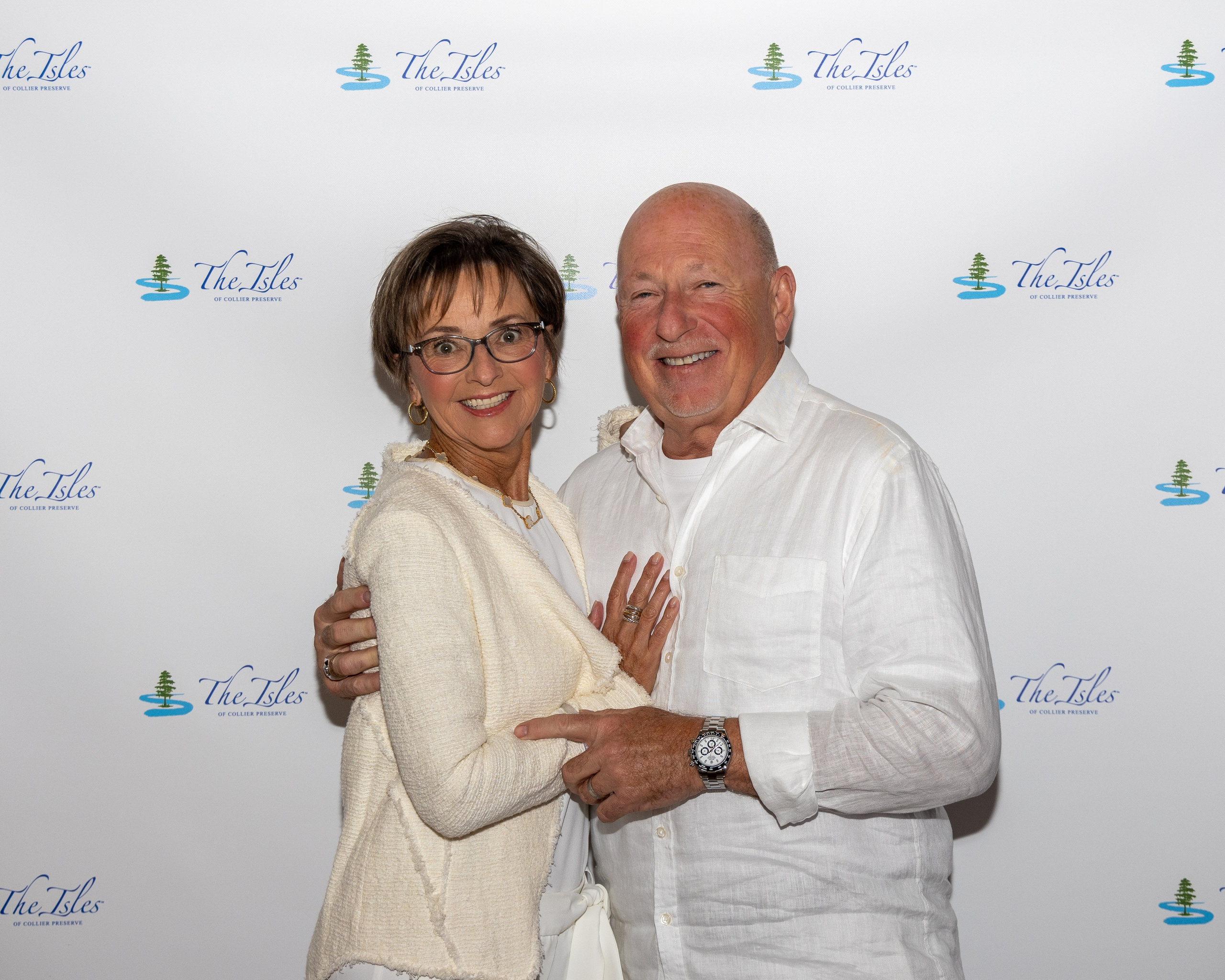 The Isles White Party. Out and About 239