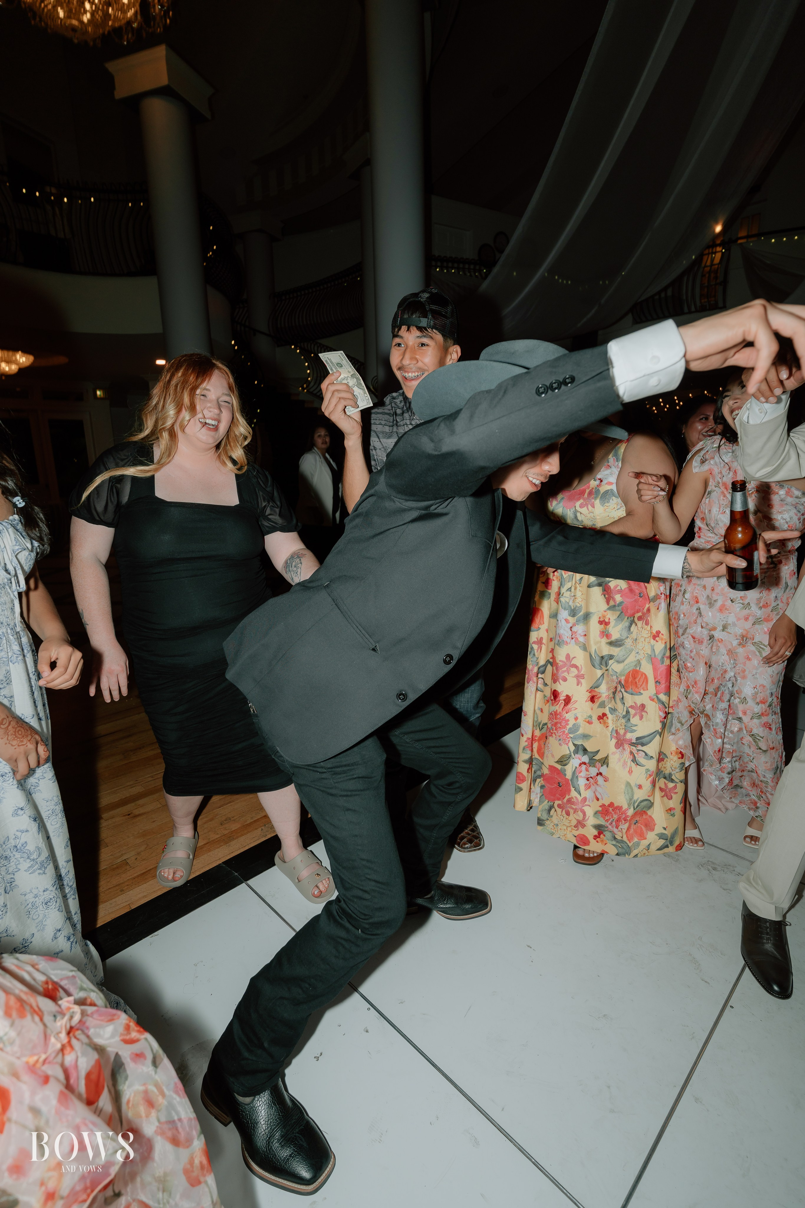 ARAVIND & MARISSA. WEDDING PHOTO COLOR GRADING