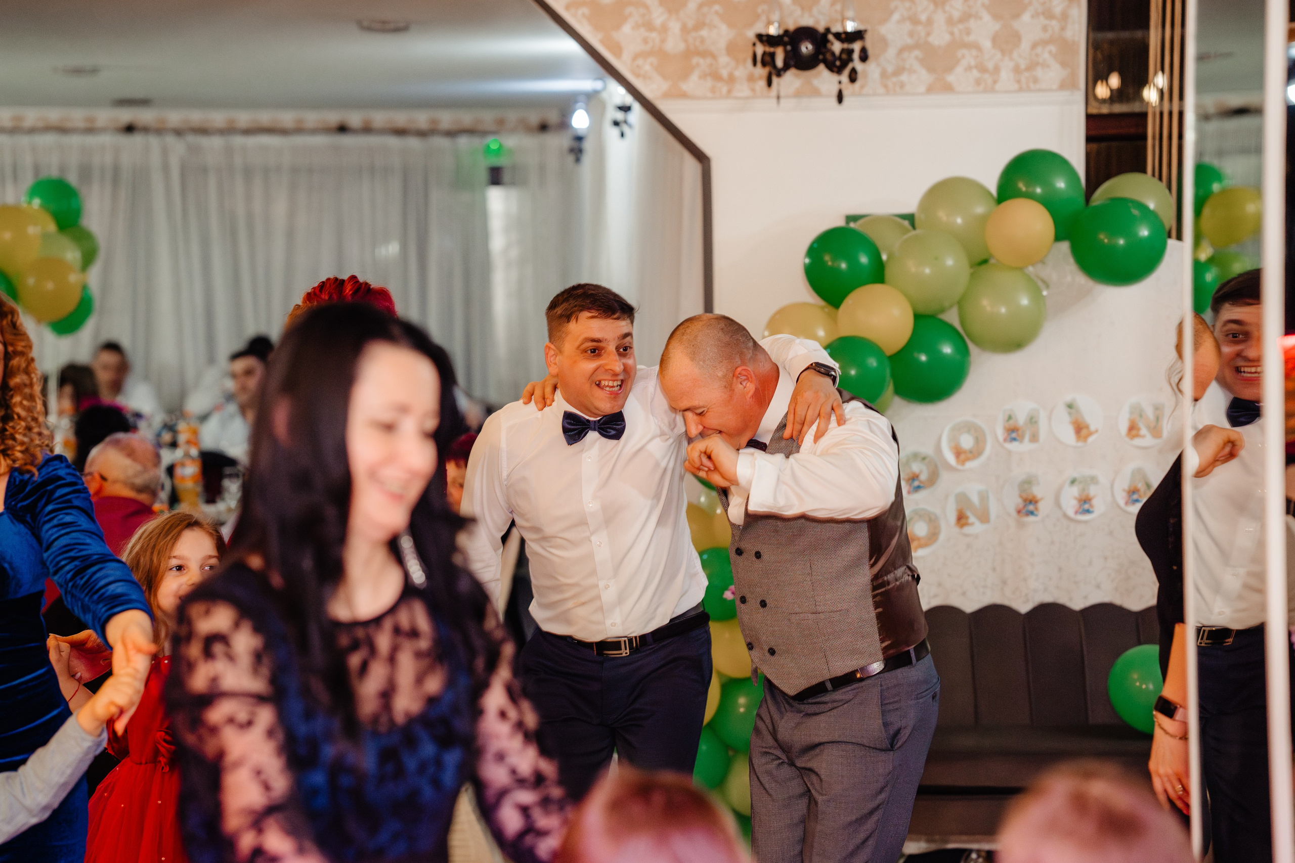 Dominic Constantin. Raw Studio. Fotograful tau de nunta!