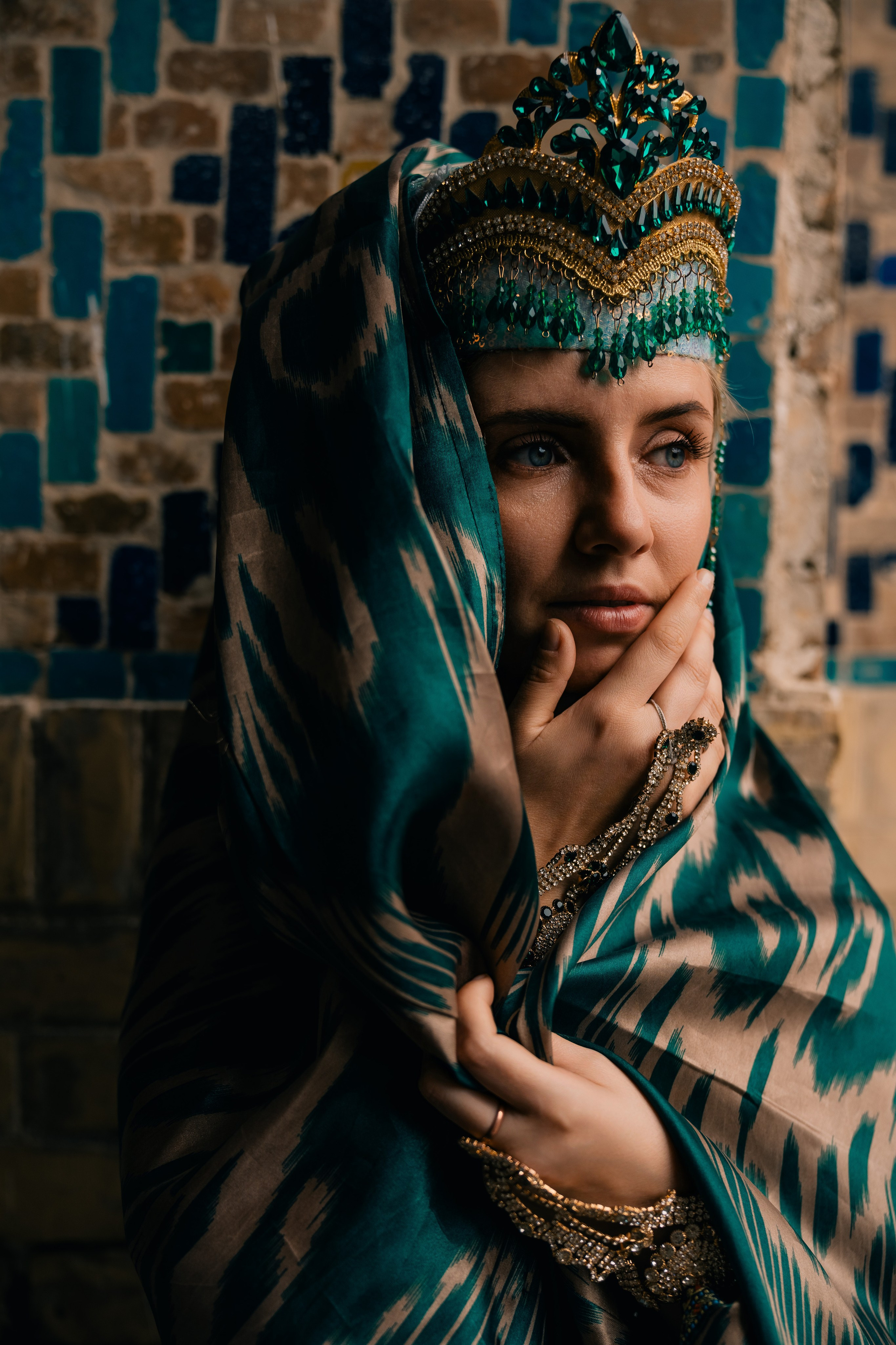 Фотосессия для туристов в национальных платьях — Узбекистан. Фотограф в Узбекистане и Самарканде Джасур Марупов