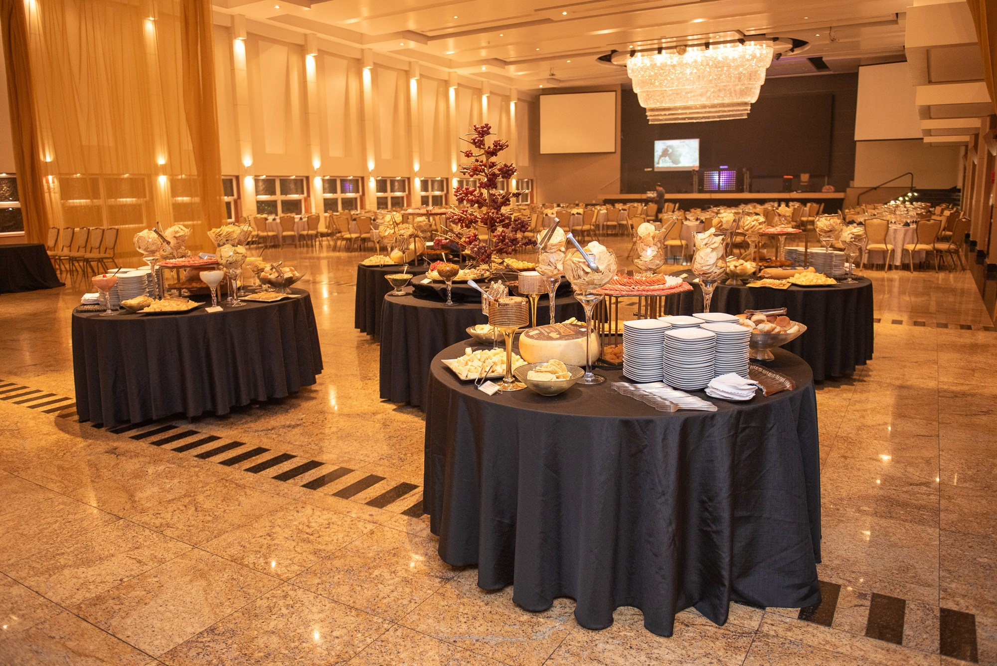 Clube dos Corretores de Seguros do ABC. 78 Imagens