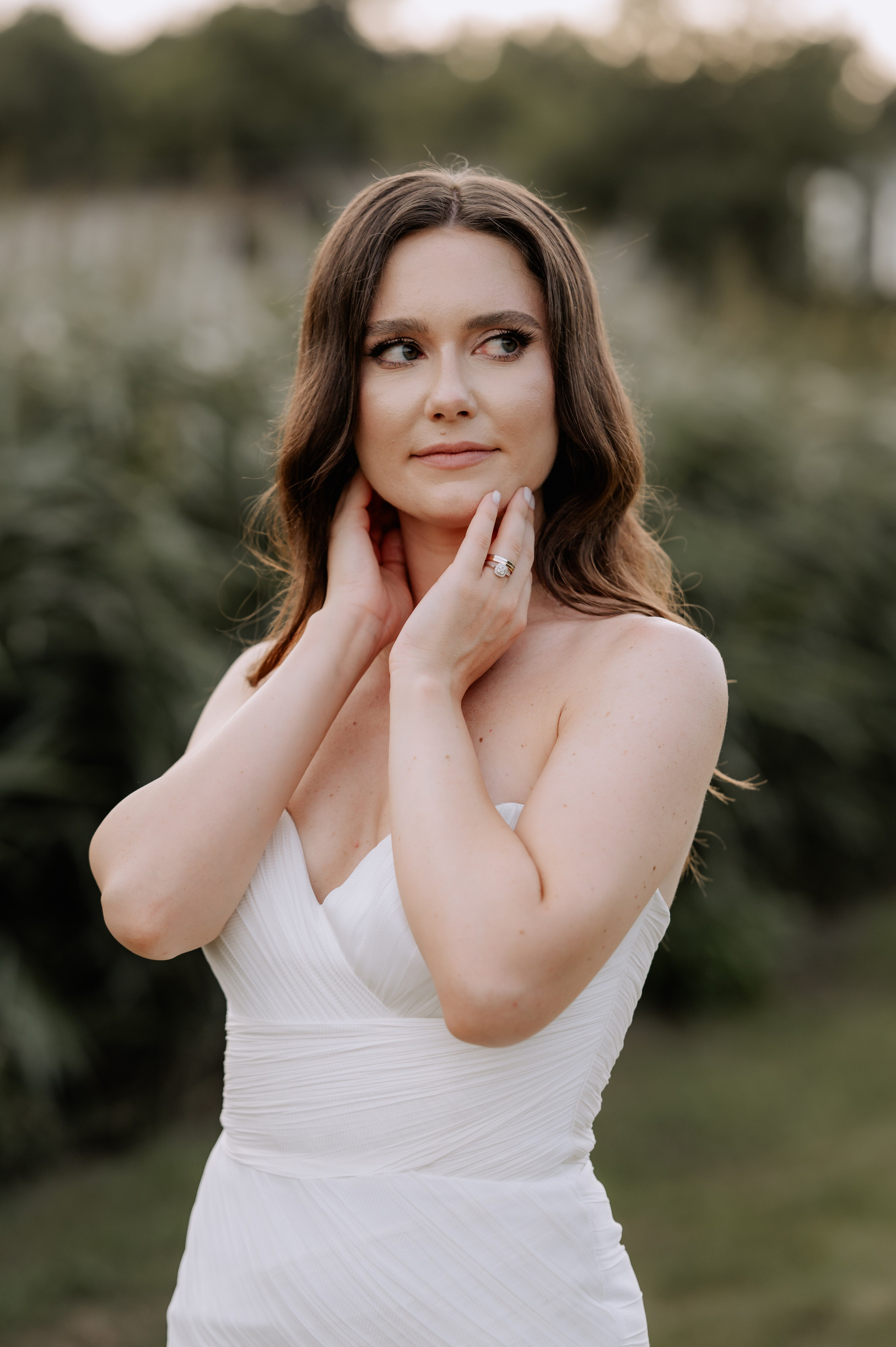 Cununie civila in aer liber , artificii de zi colorate , decor nunta , nunta la Hotel Traian. Proud Vision Weddings | Wedding Photography & Film — Servicii profesionale Foto Video Nunta Iasi