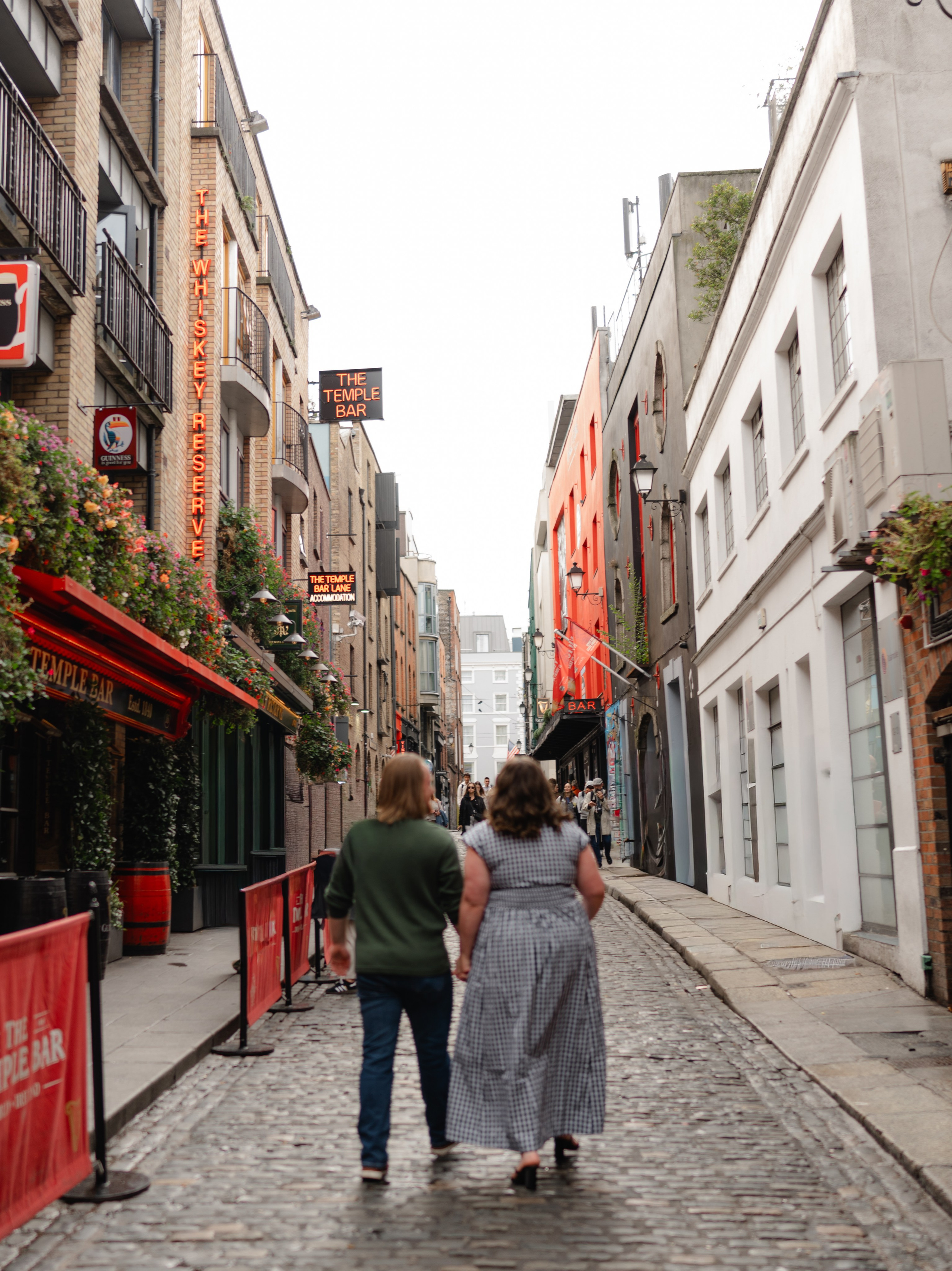 Proposal in Dublin. Candid Photographer in Ireland | Authentic Wedding Photography Miruna Daiana