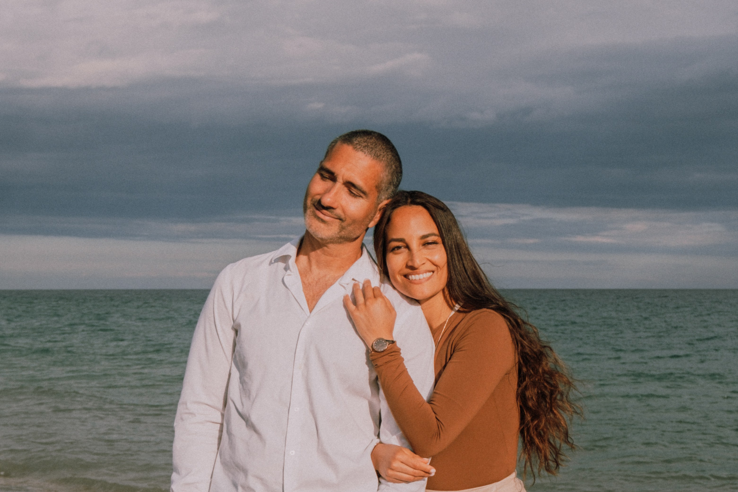 Sesión familiar en la playa. Fotografía profesional en Calafell - Elena Medvedeva